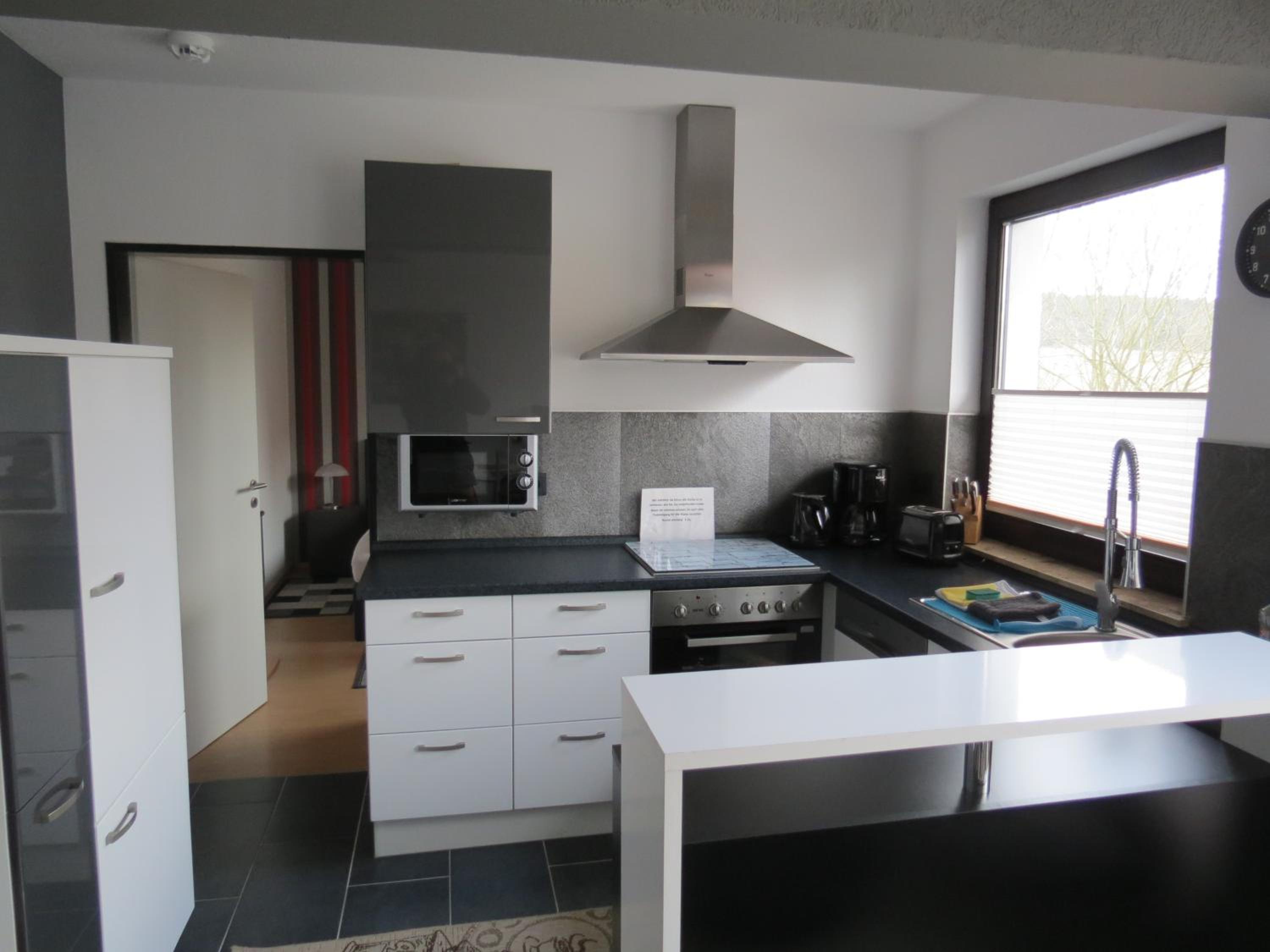 One-Bedroom Apartment - Photo 9
