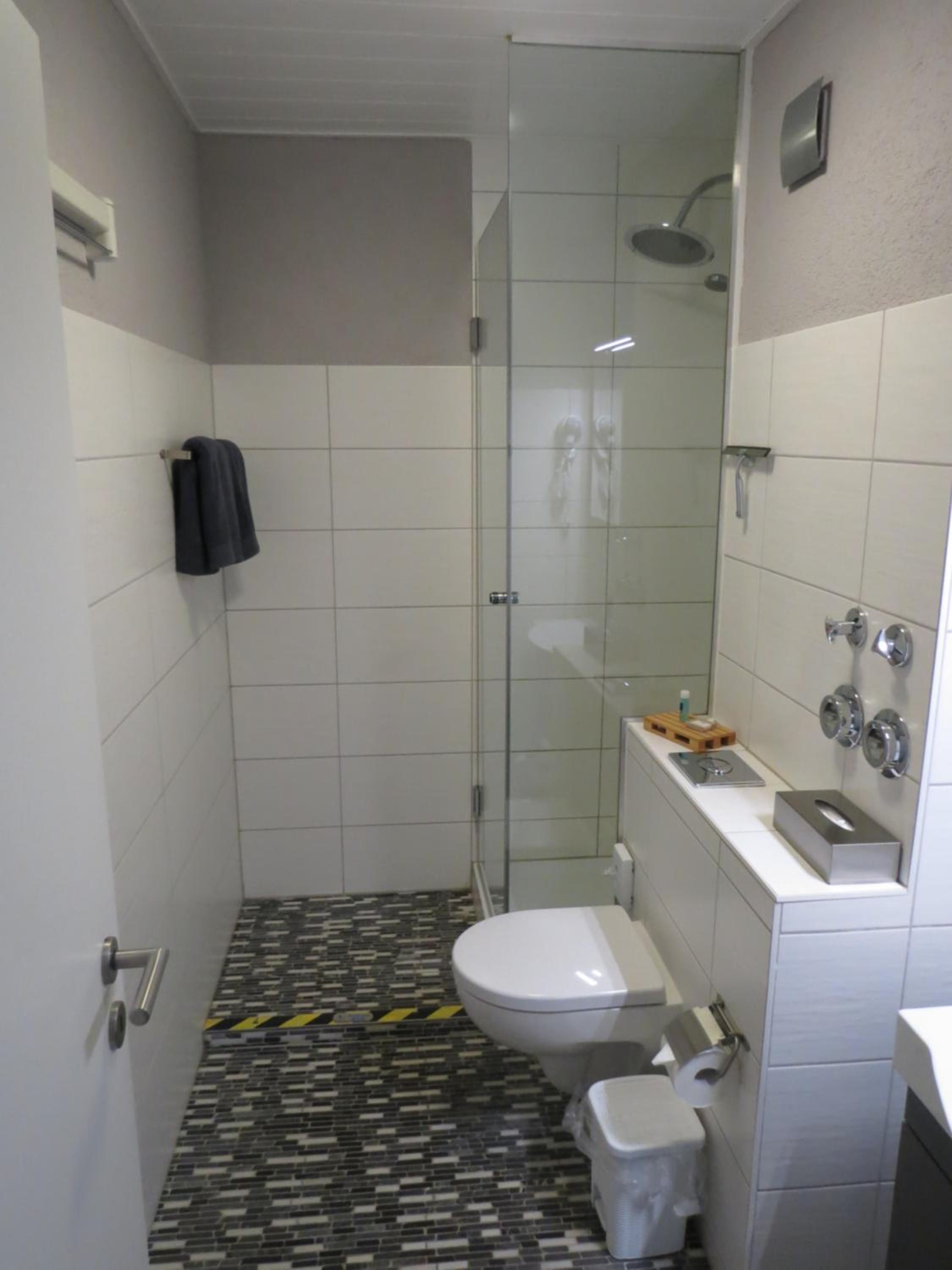 One-Bedroom Apartment - Photo 5