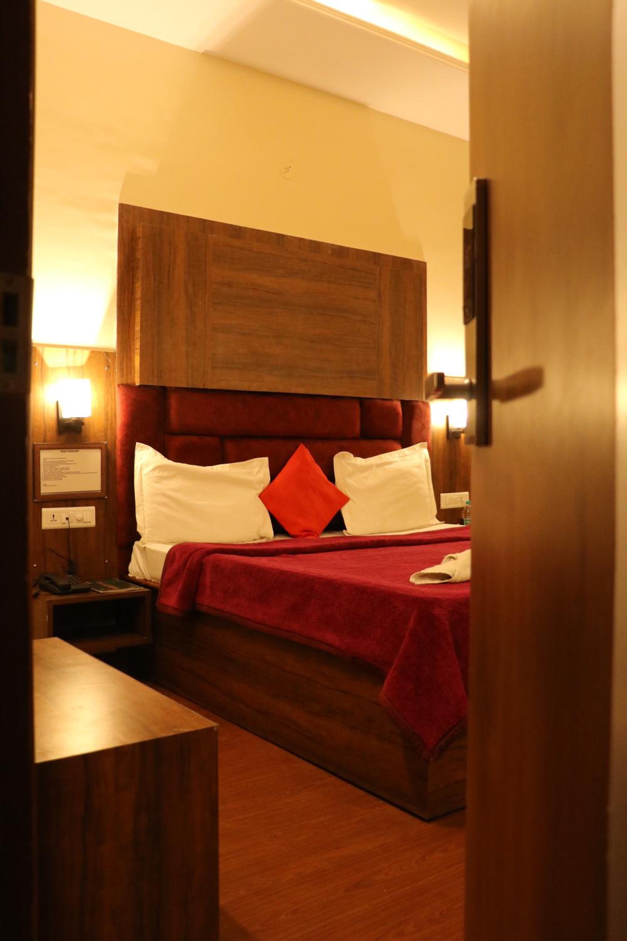 King Room with Garden View photo 2