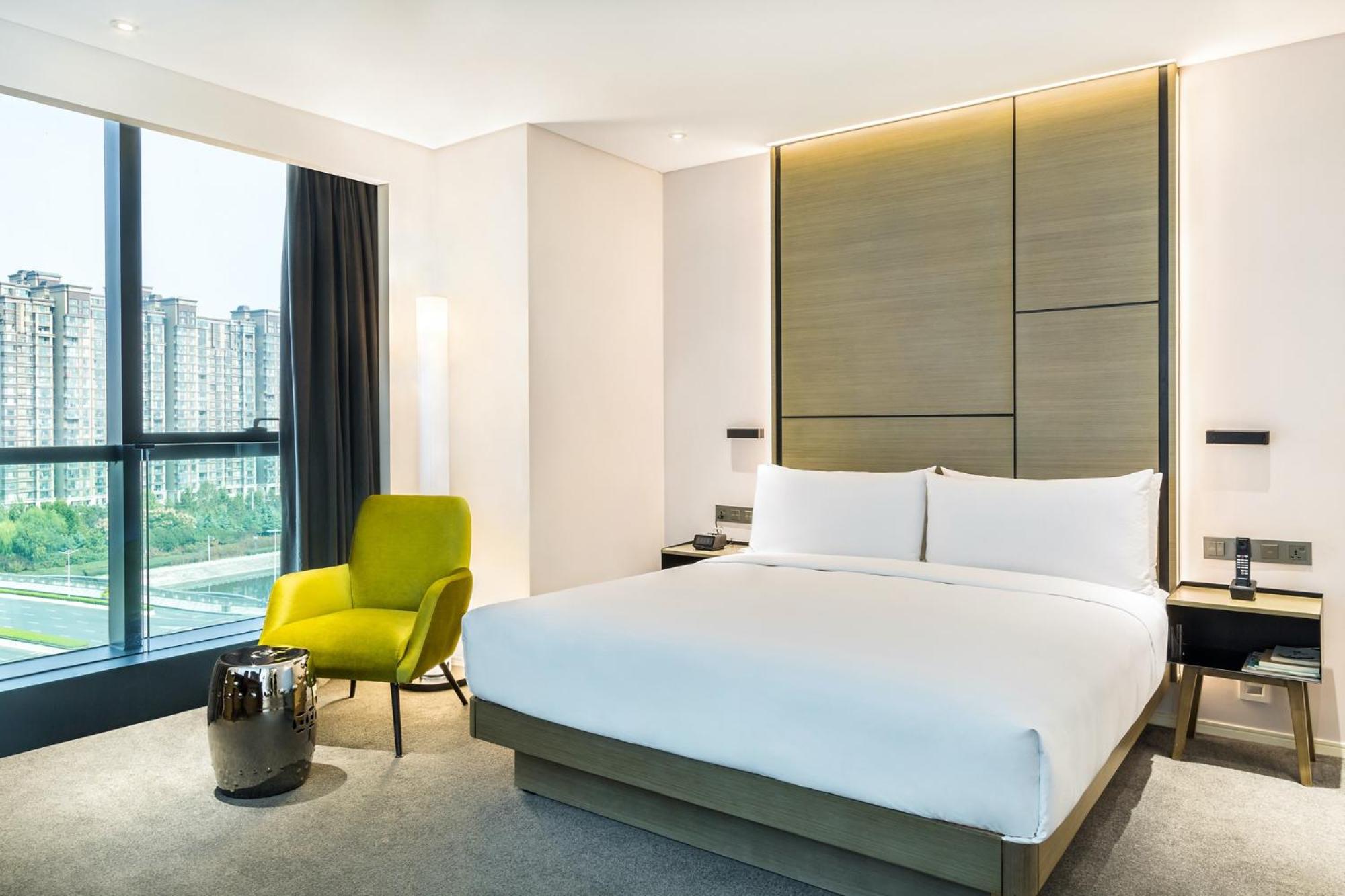THE INNSIDE ROOM RIVER VIEW