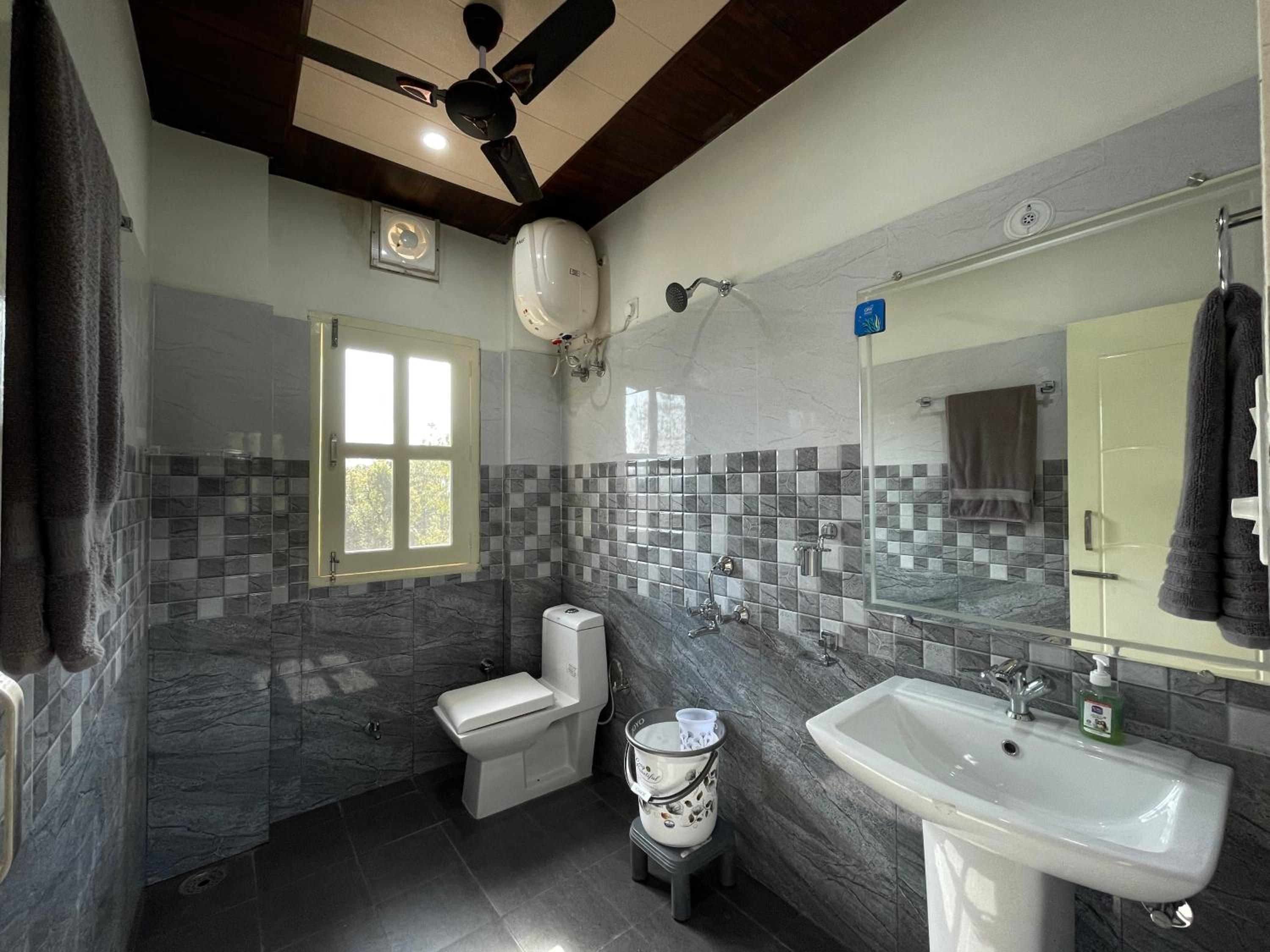 Deluxe Double Room photo 3