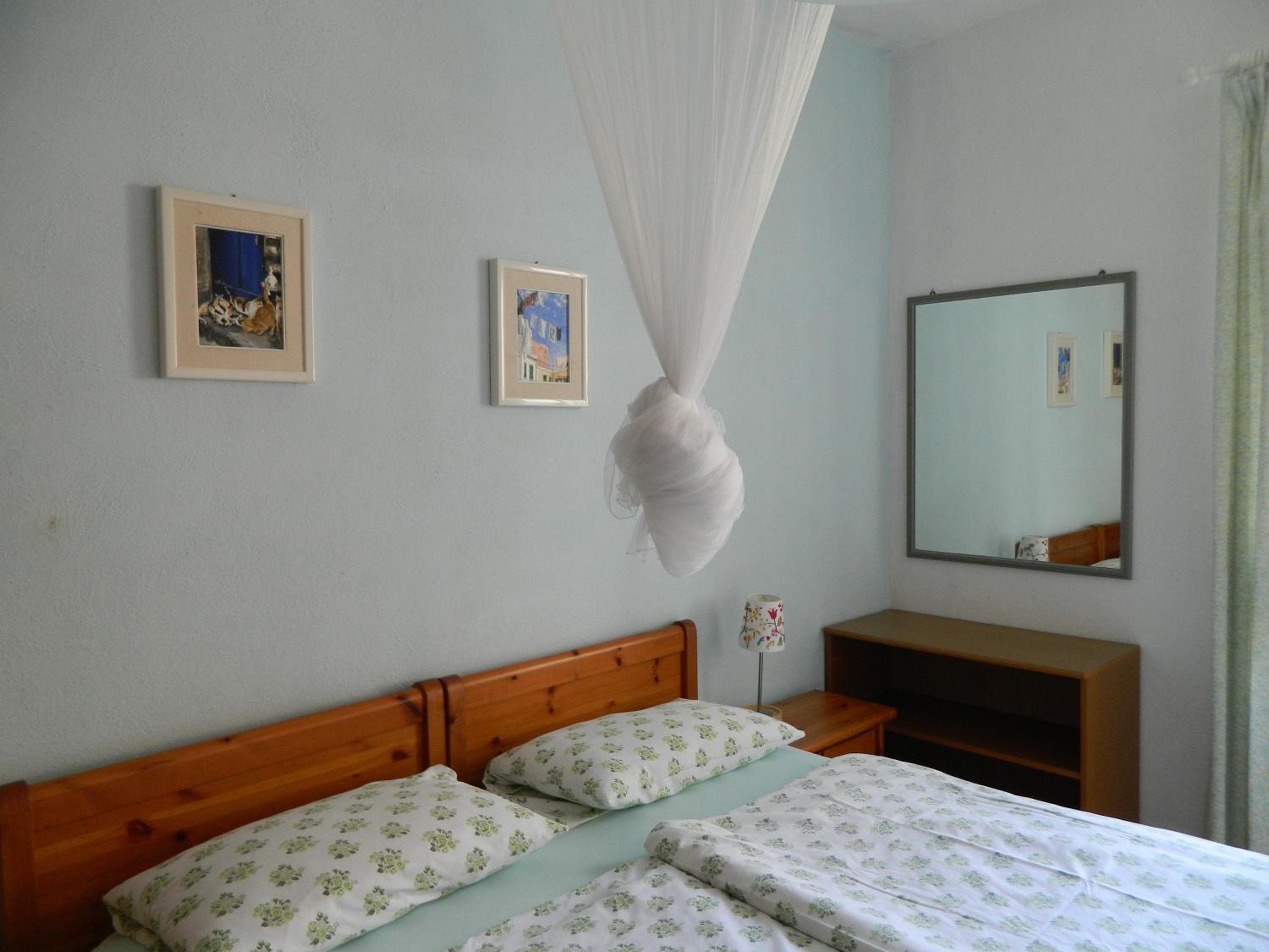 One-Bedroom Apartment - Photo 15