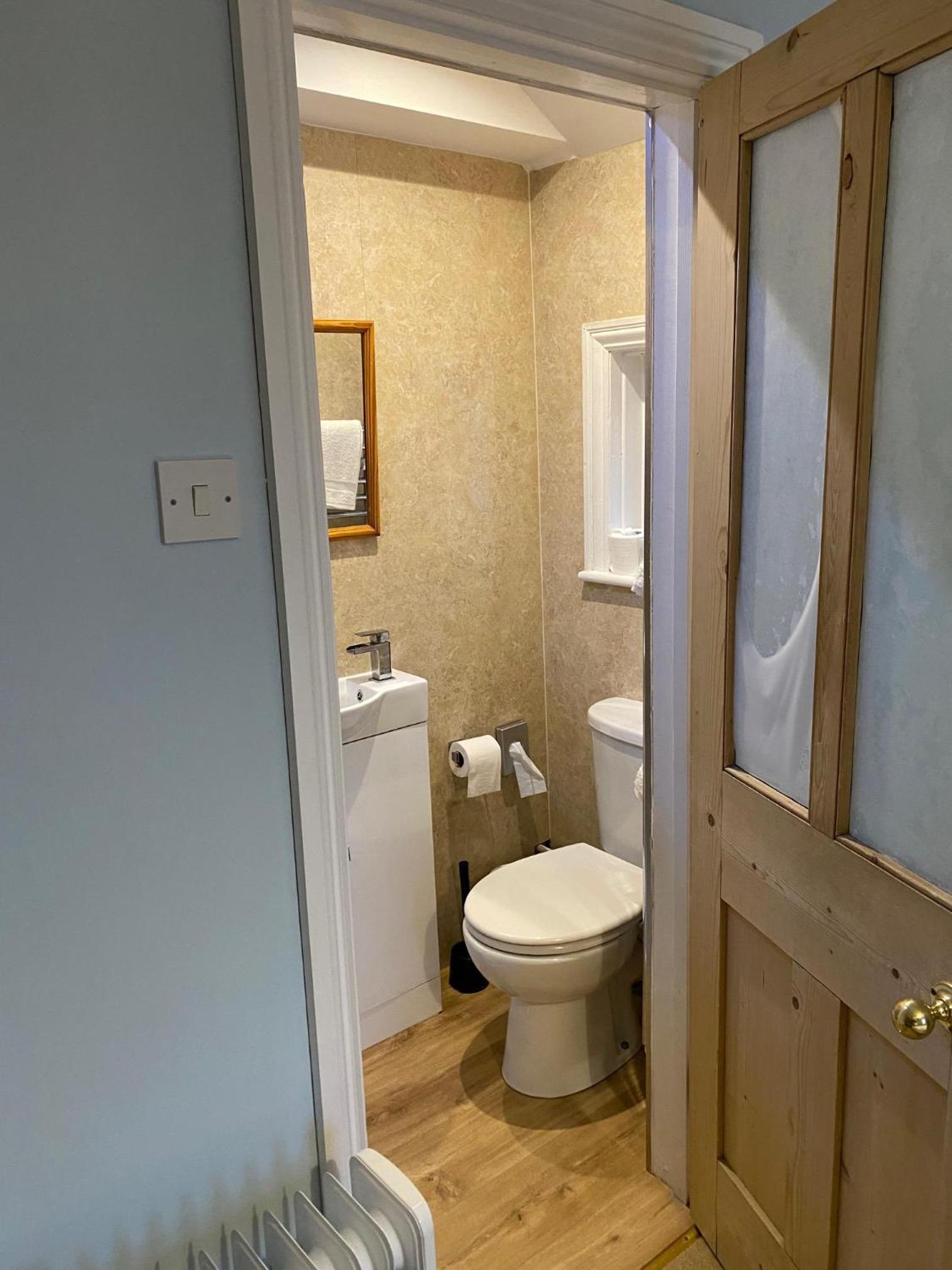 Standard Double Room photo 3