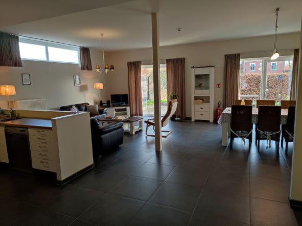 Two-Bedroom House photo 2