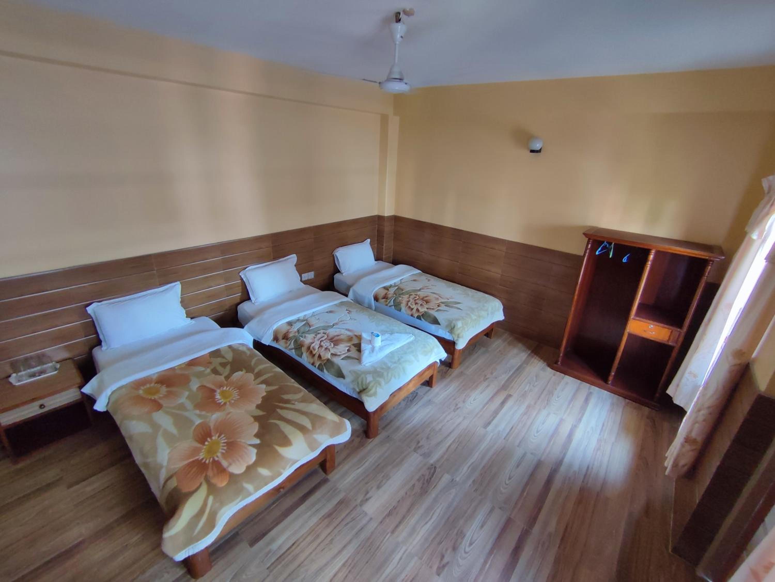 Deluxe Triple Room