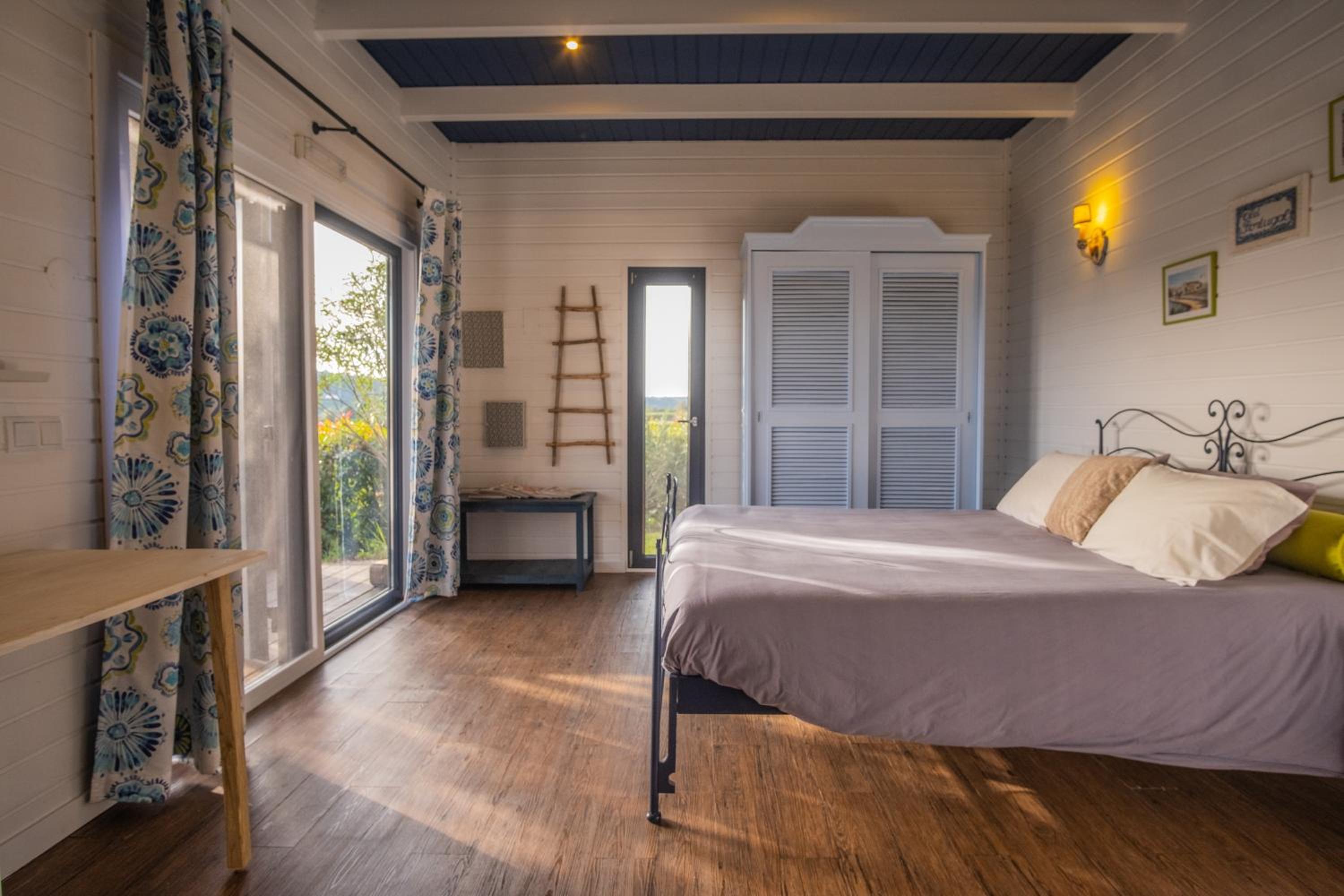Deluxe Bungalow with Garden View photo 1