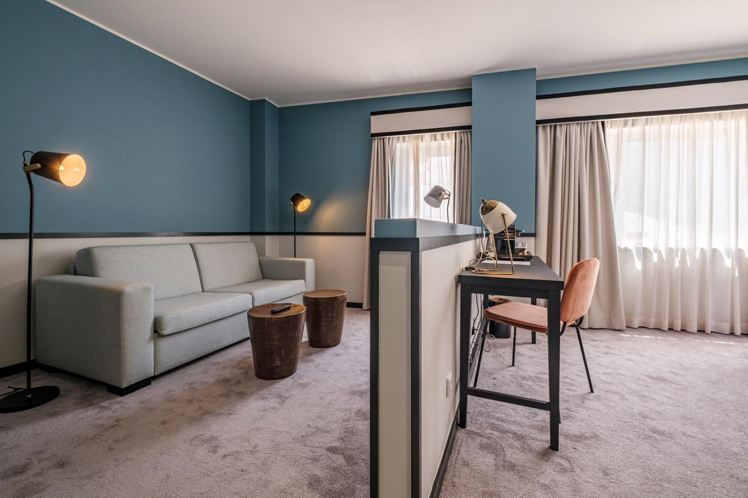 Suite - Photo 10