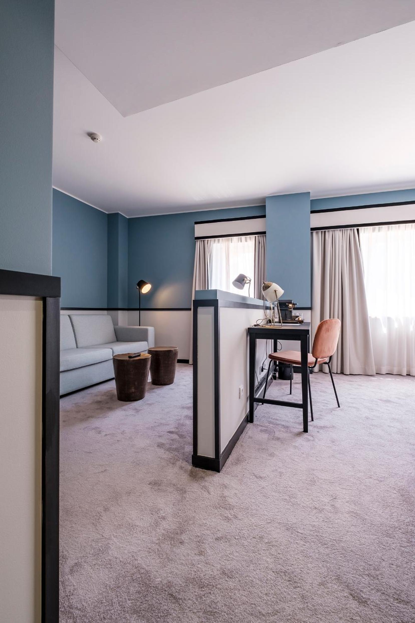 Suite - Photo 7