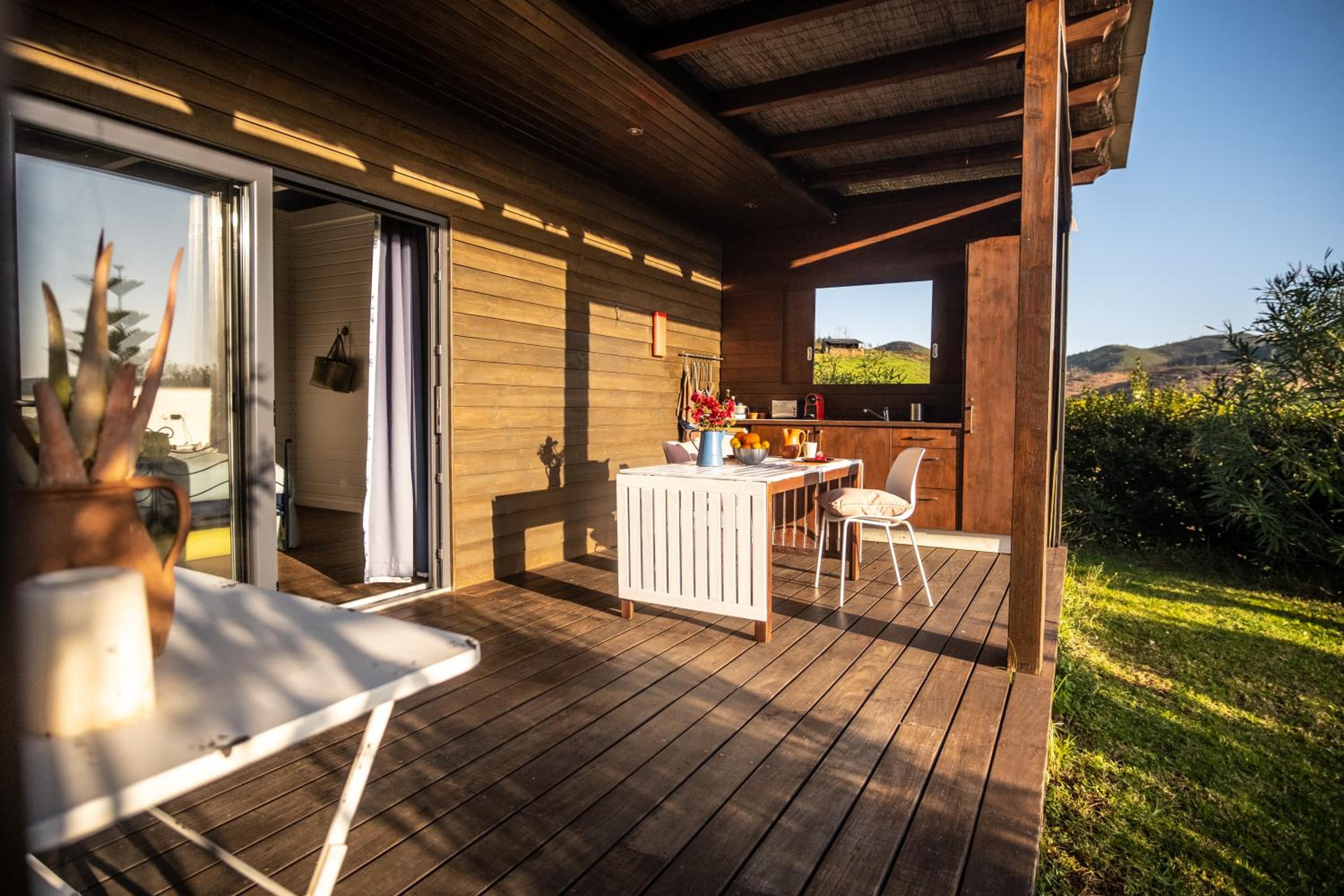Deluxe Bungalow with Garden View photo 2