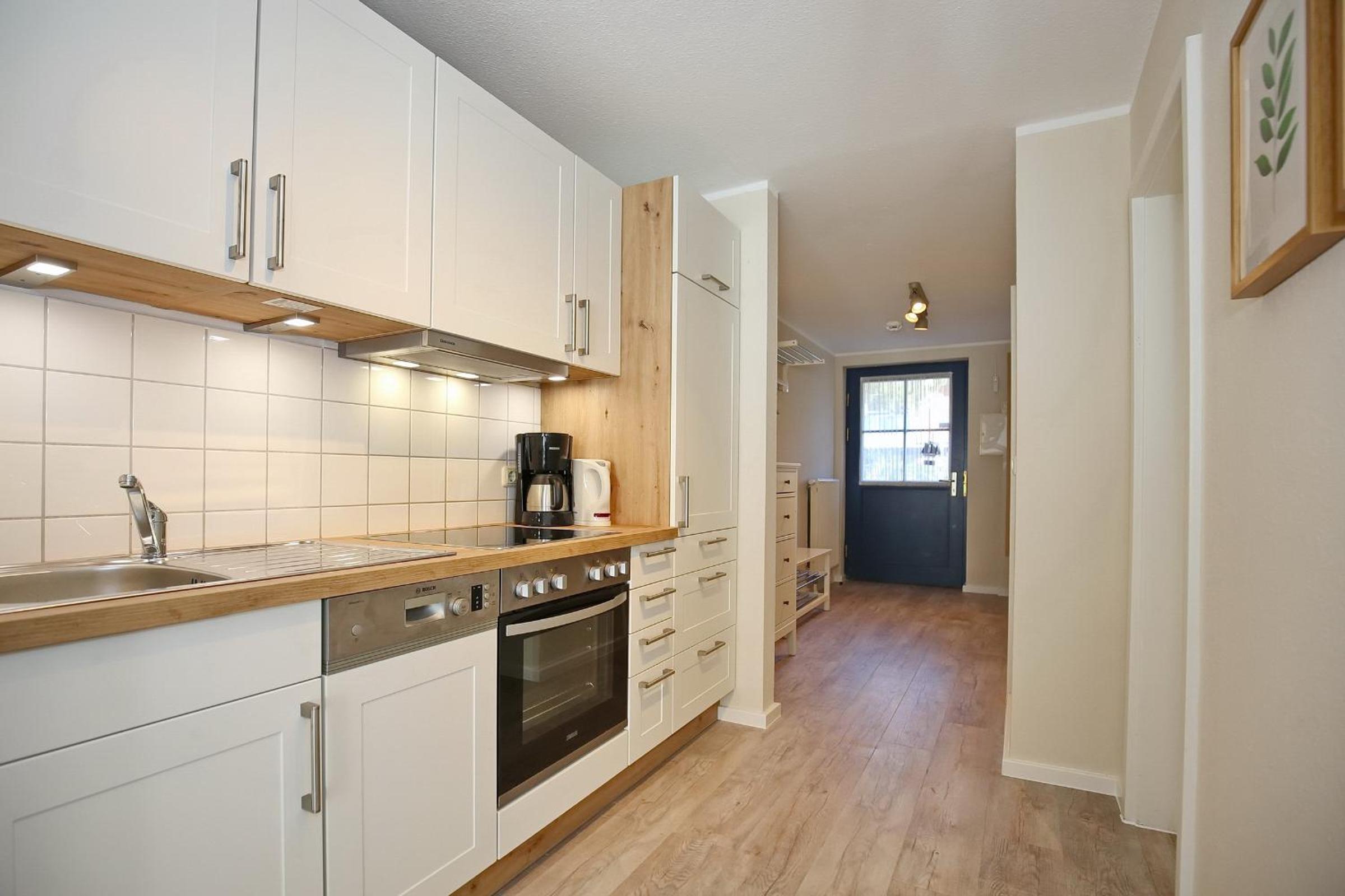 Apartment with Terrace photo 2