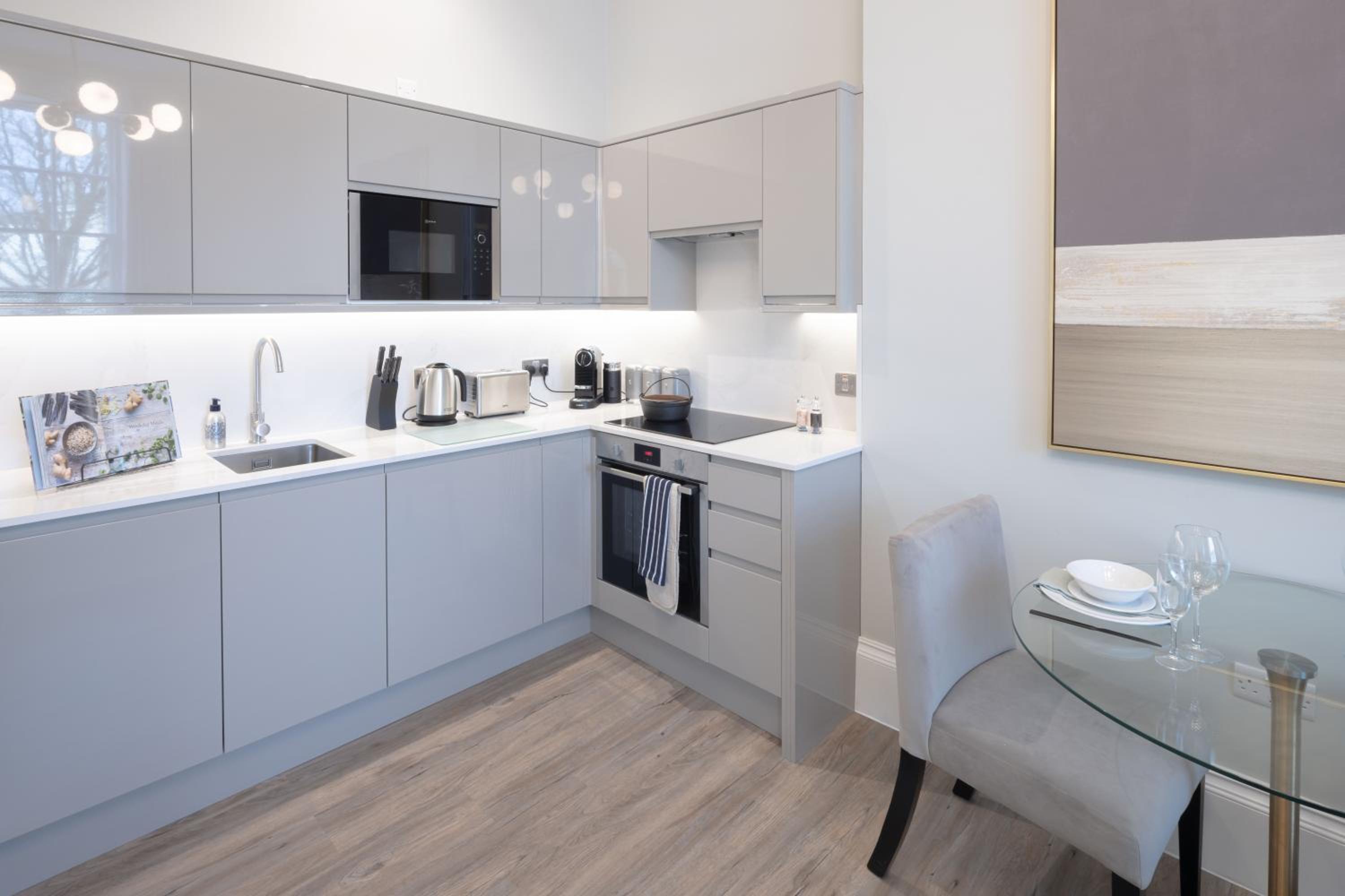 One-Bedroom Apartment - Photo 21