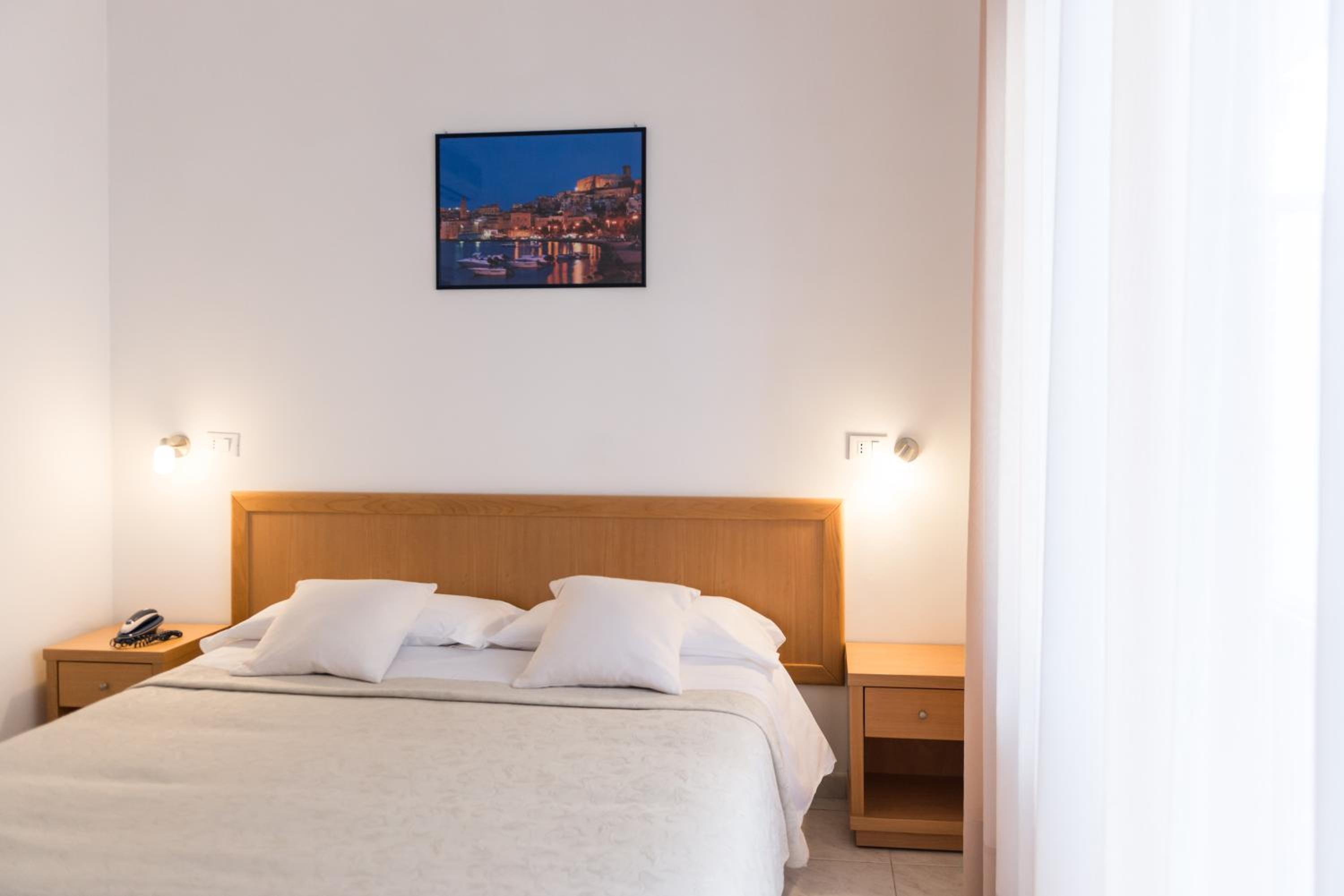 Double Basic Room  - Photo 8