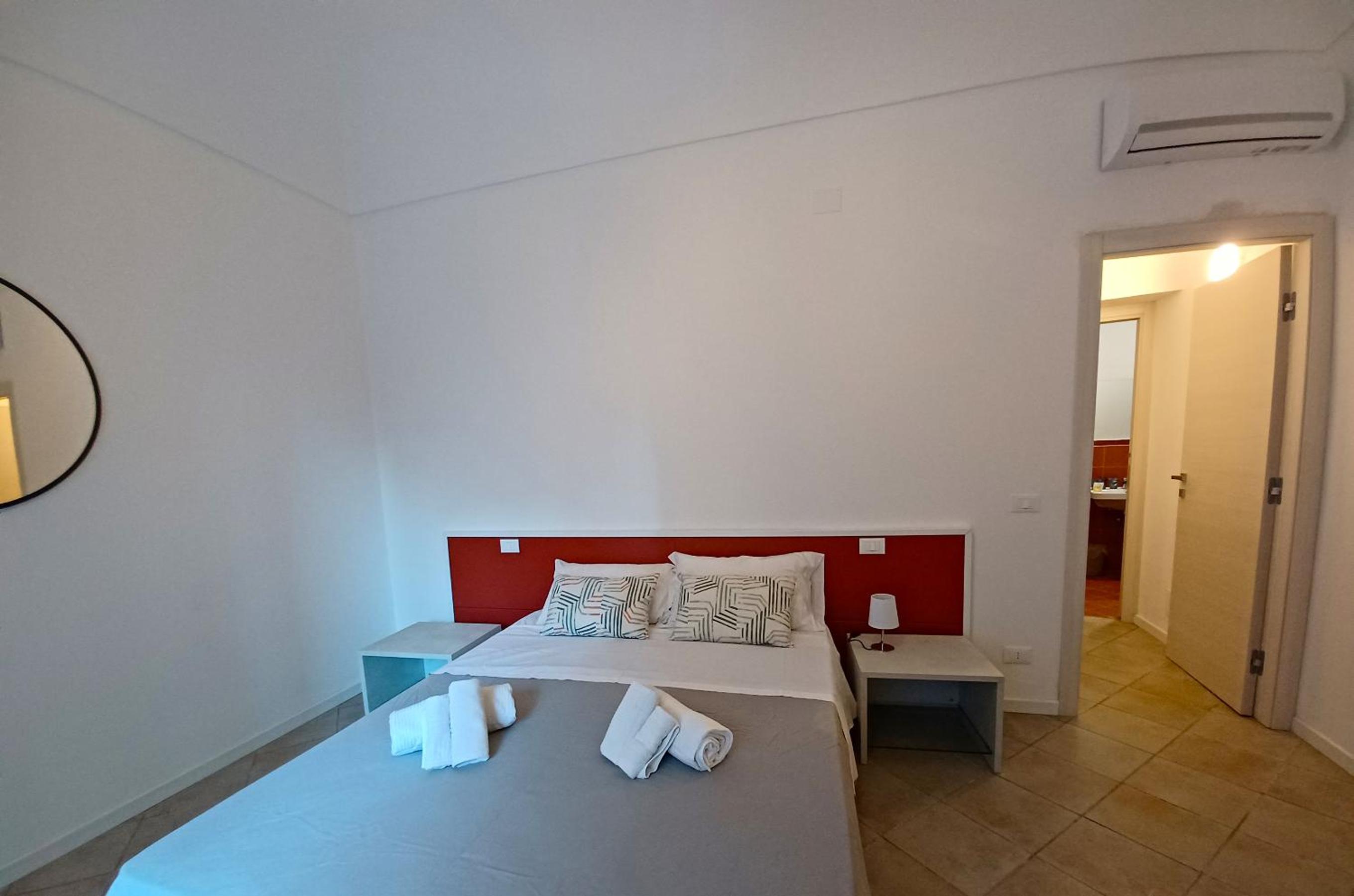 Economy Double Room photo 1