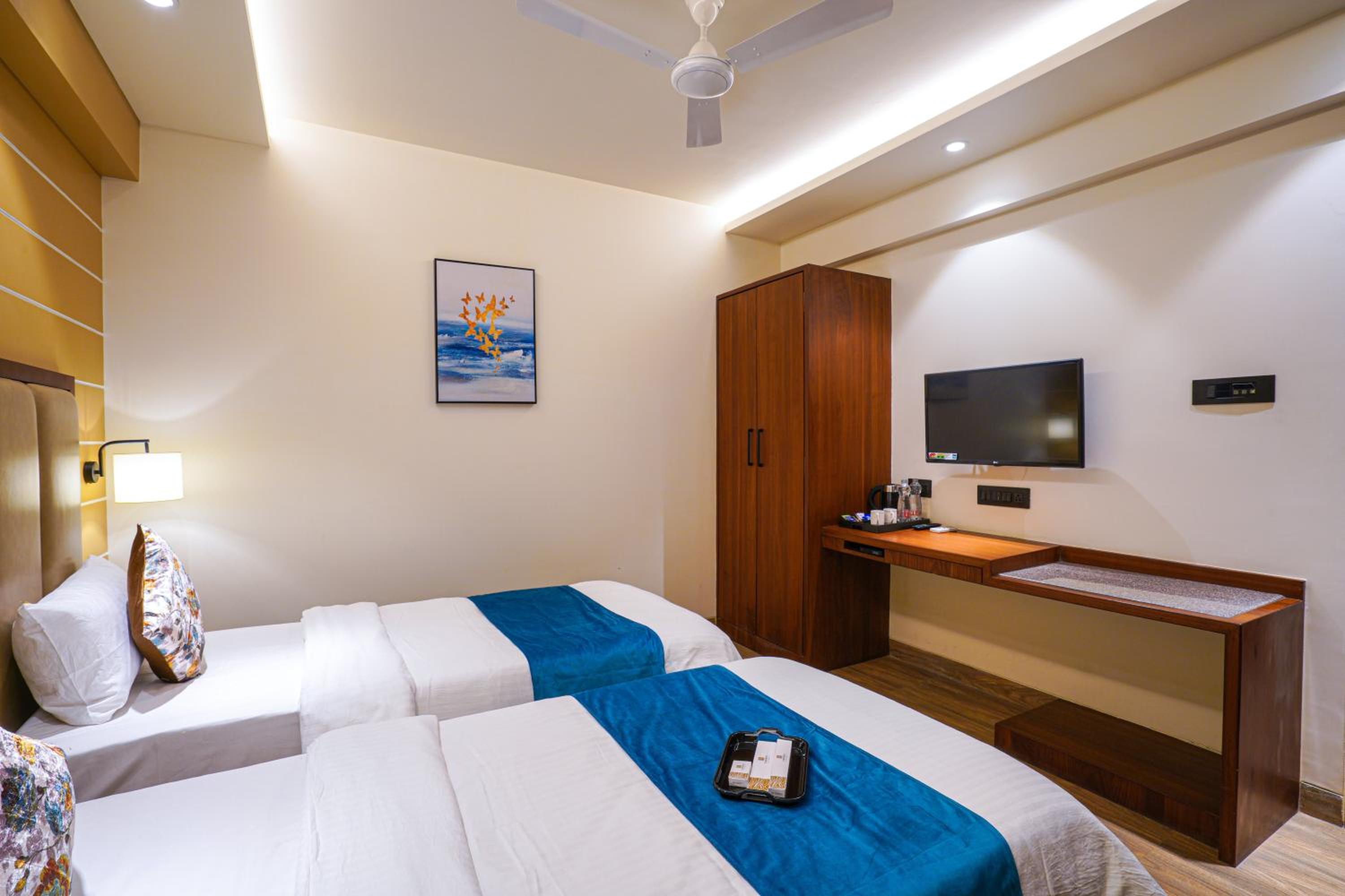 Superior Twin Room - Photo 5