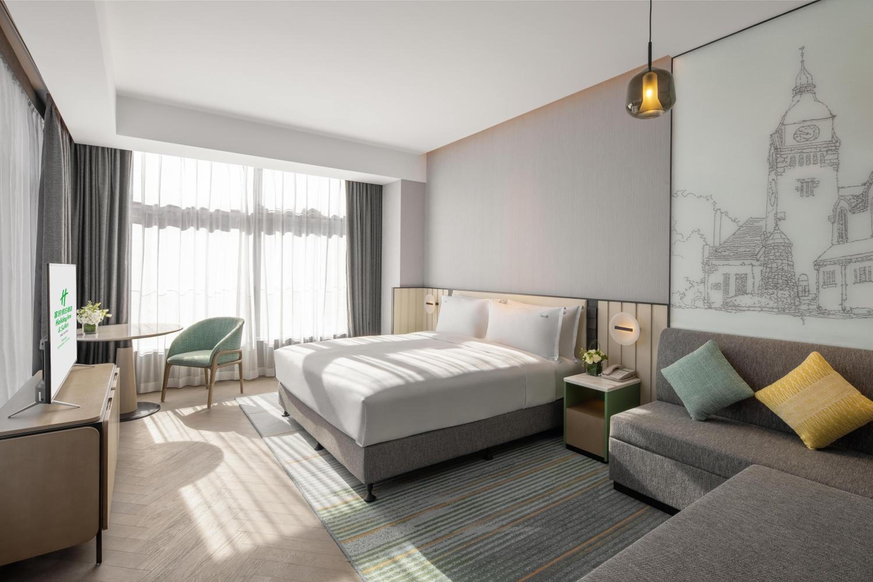 Standard King Room with Extra Floor Space photo 2