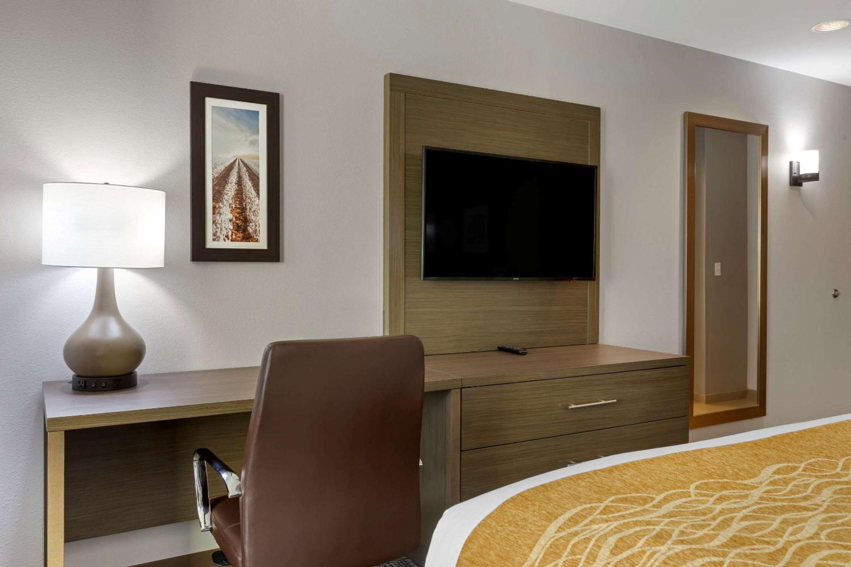 Standard King Room - Non Smoking - Photo 4