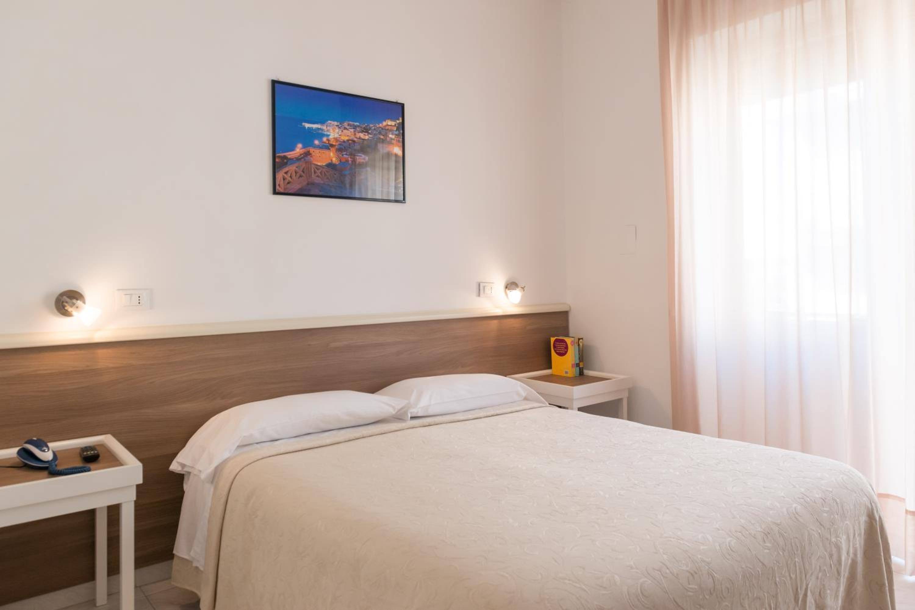Superior Double Room With Balcony - Photo 6