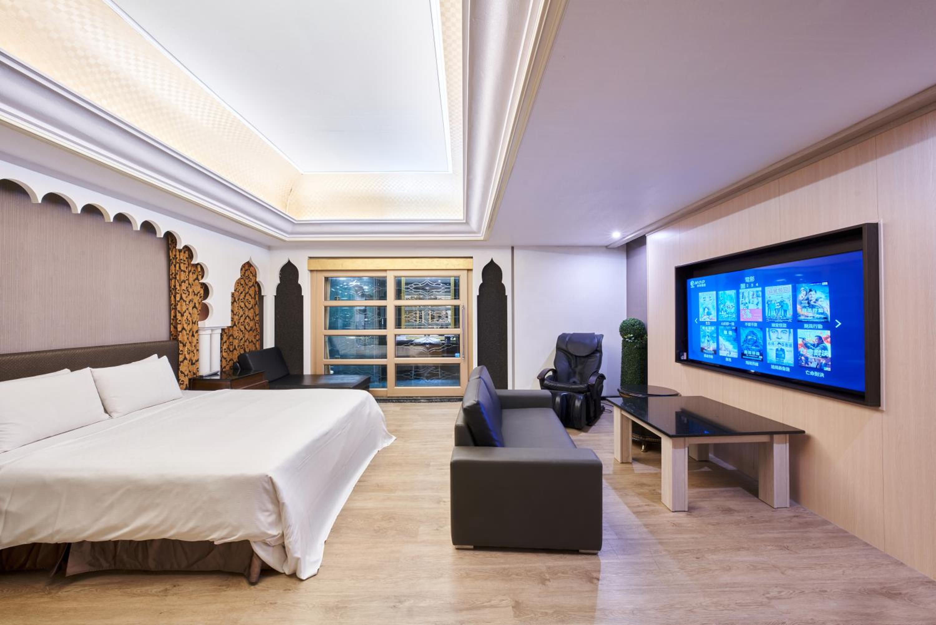 Deluxe Double Room with Bath photo 3