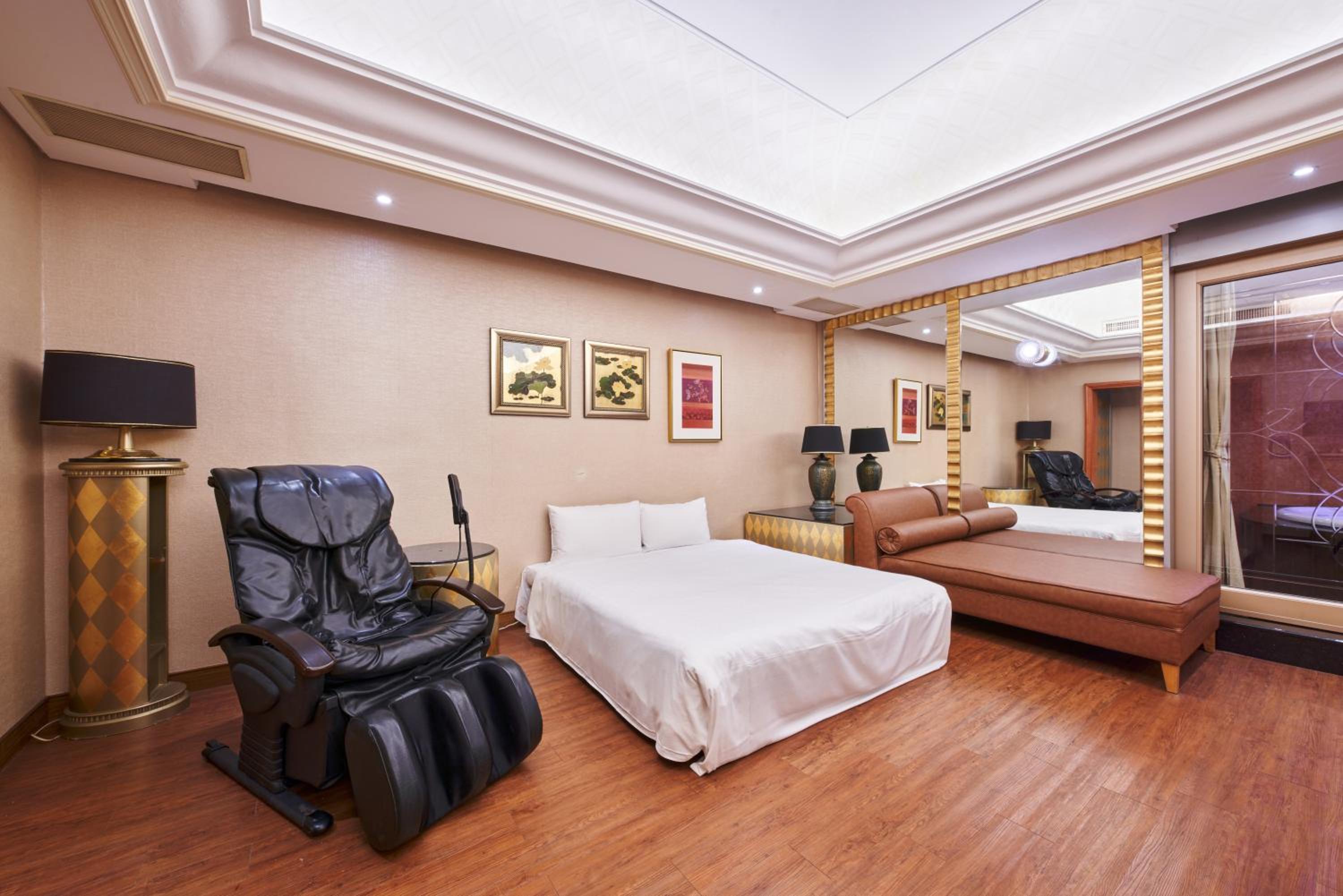 Luxury Quadruple Room photo 3