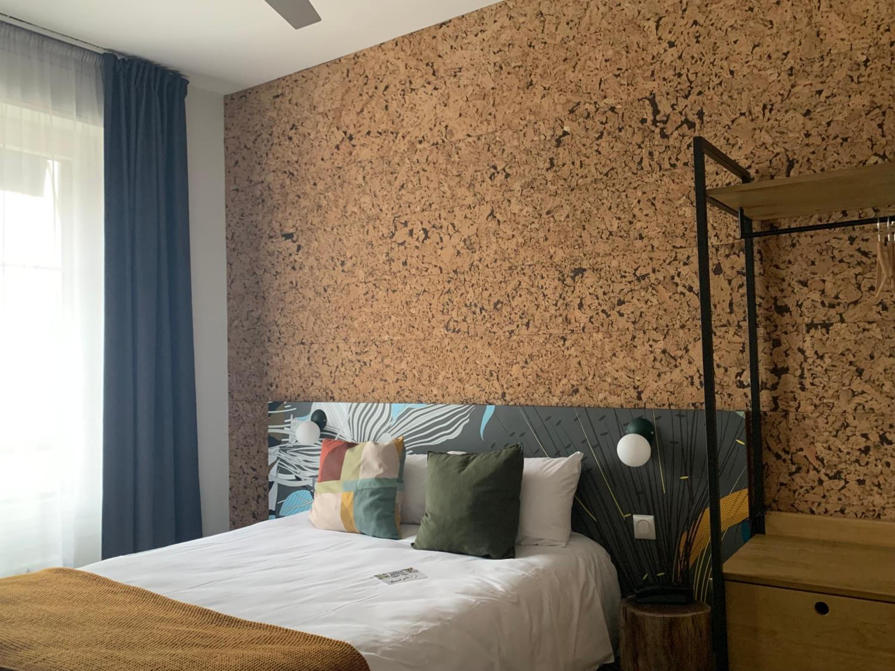 Standard Double Room - Photo 15
