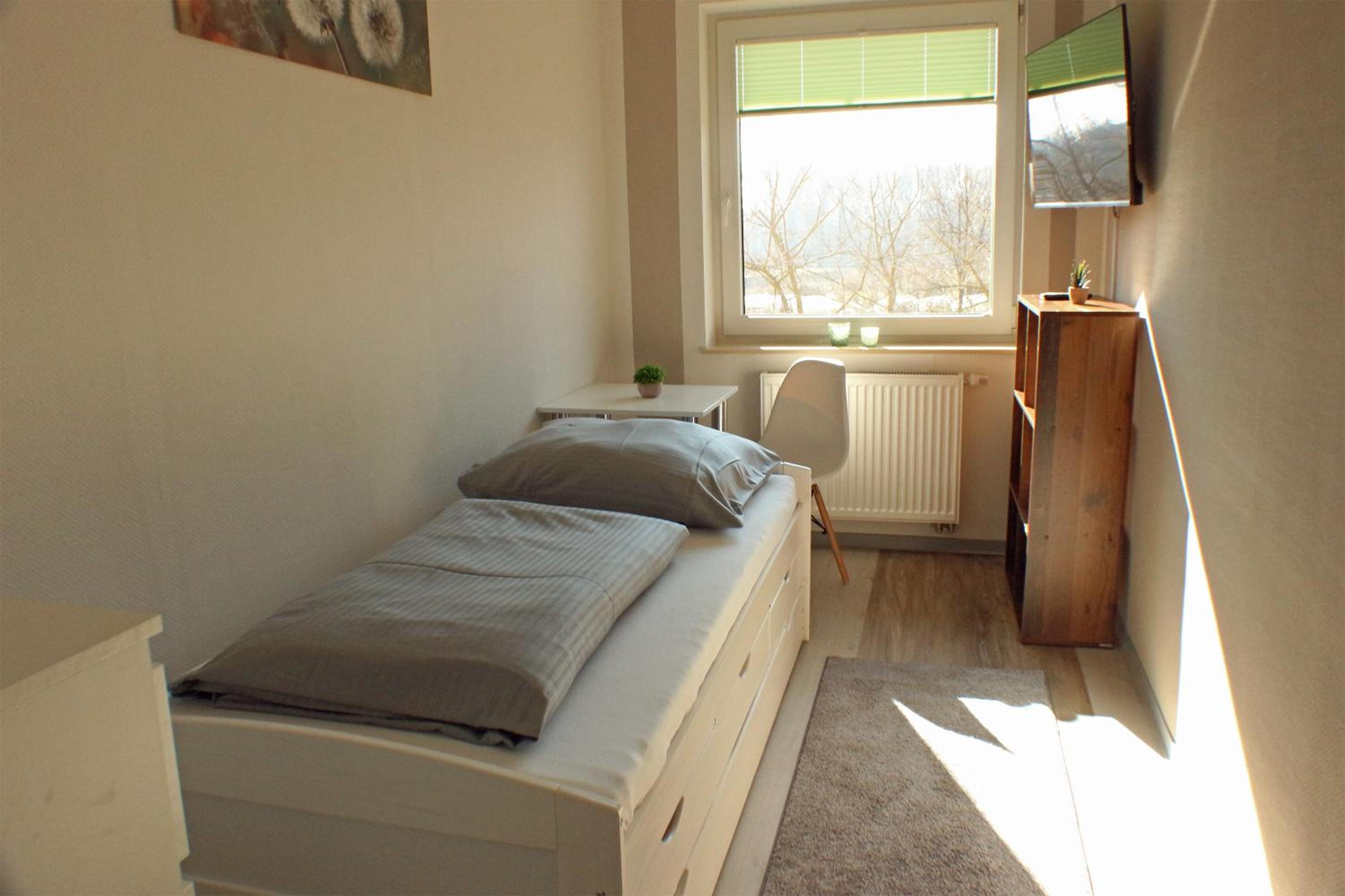 Apartment with Balcony photo 2