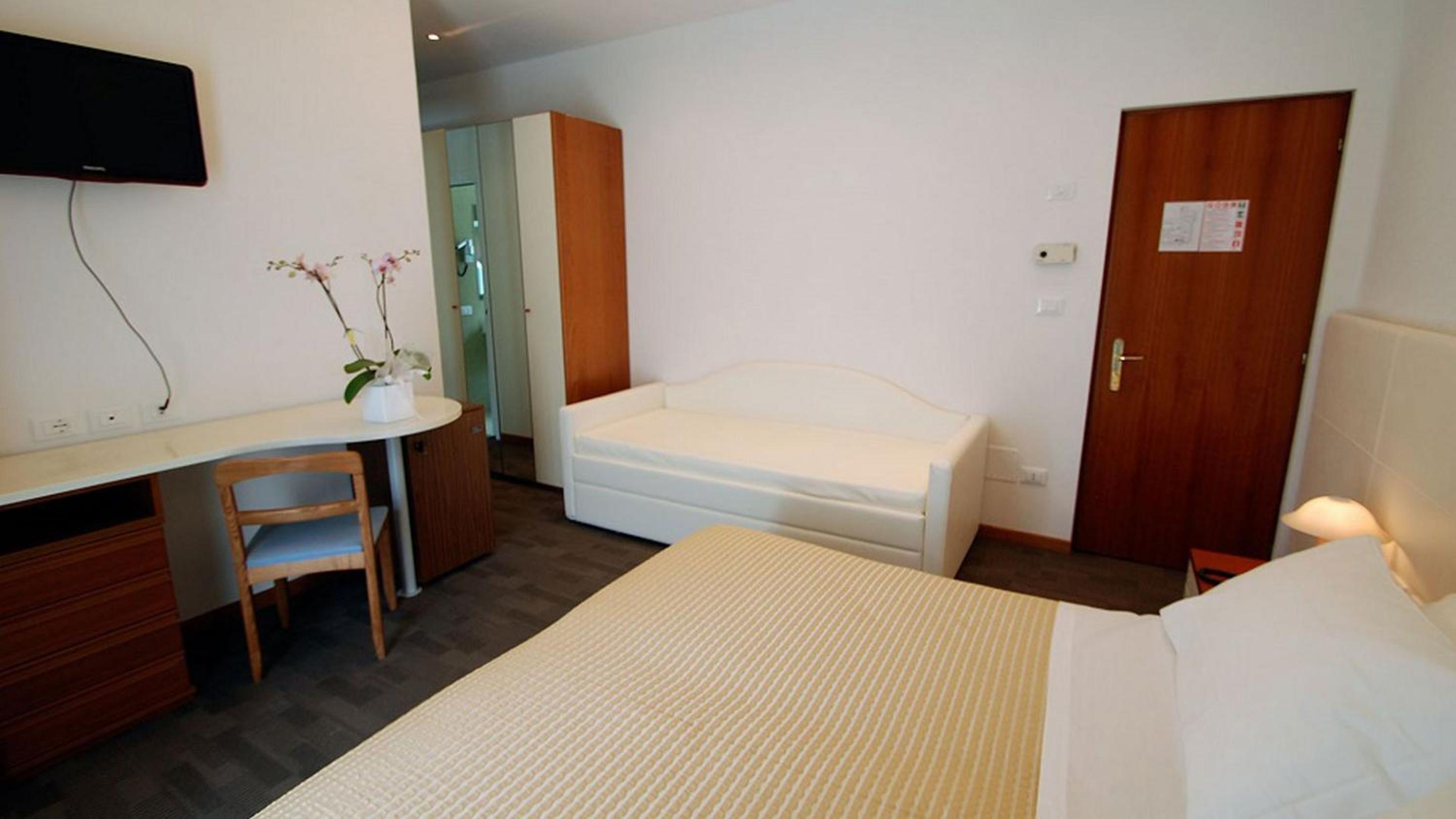 Superior Triple Room photo 1