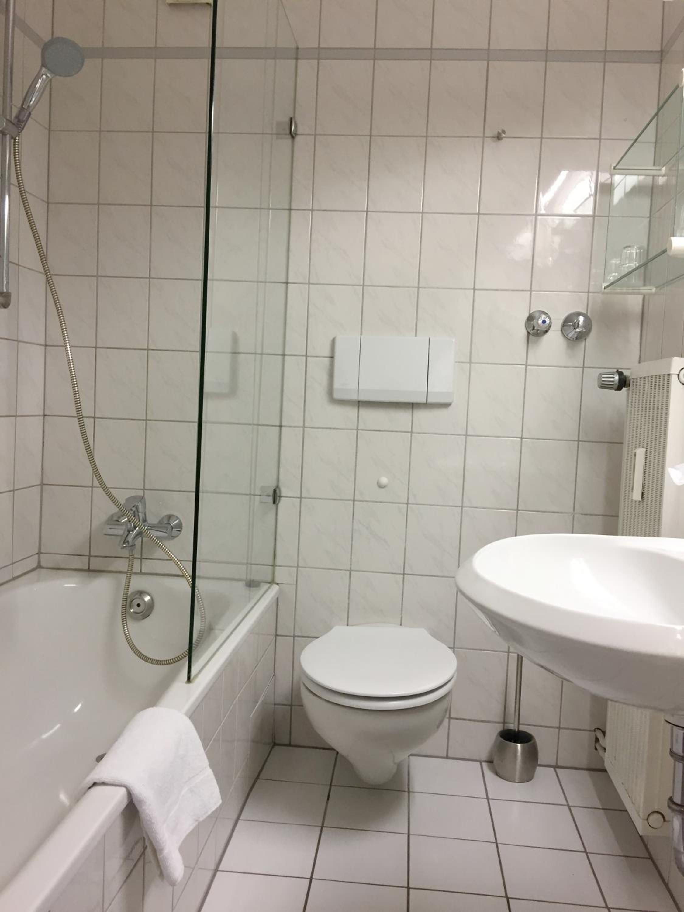 Double Room - Photo 4