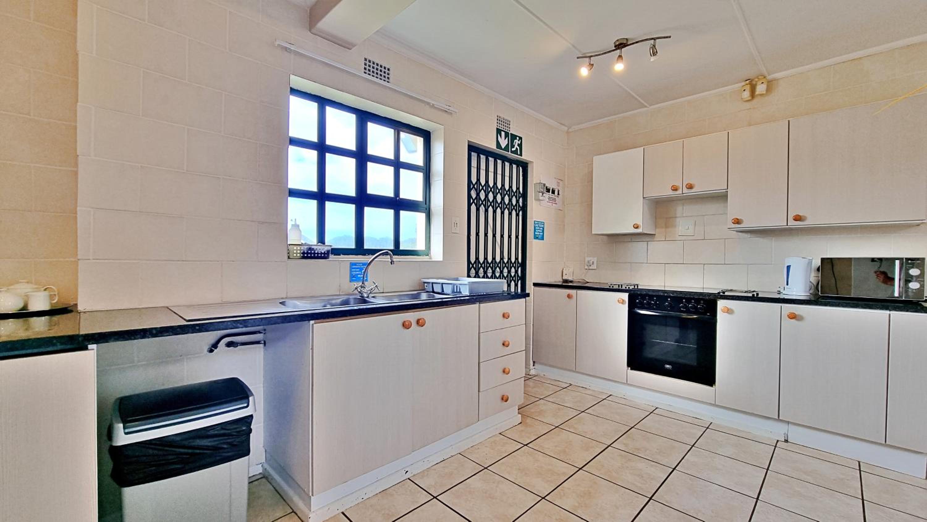 Apartment - Photo 8