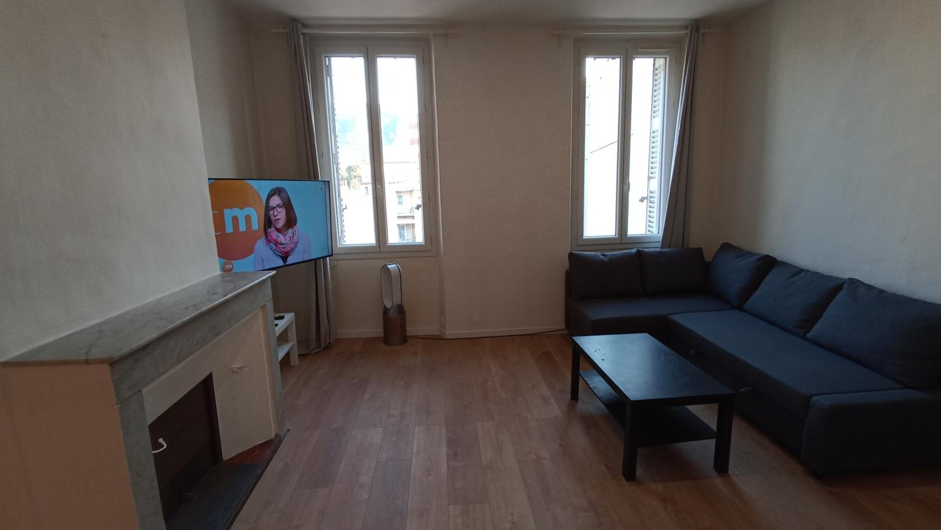 One-Bedroom Apartment - Photo 5