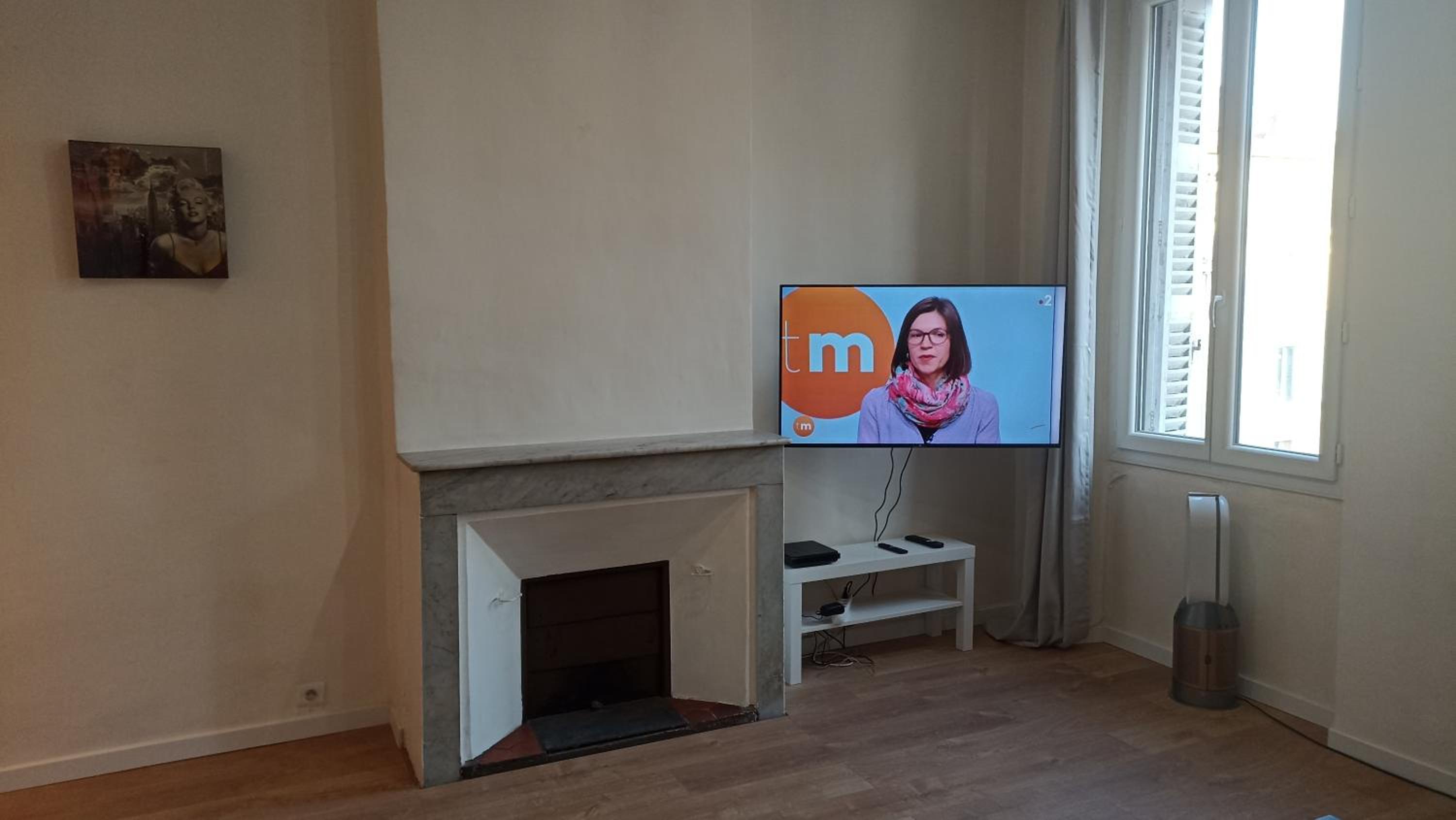 One-Bedroom Apartment - Photo 14