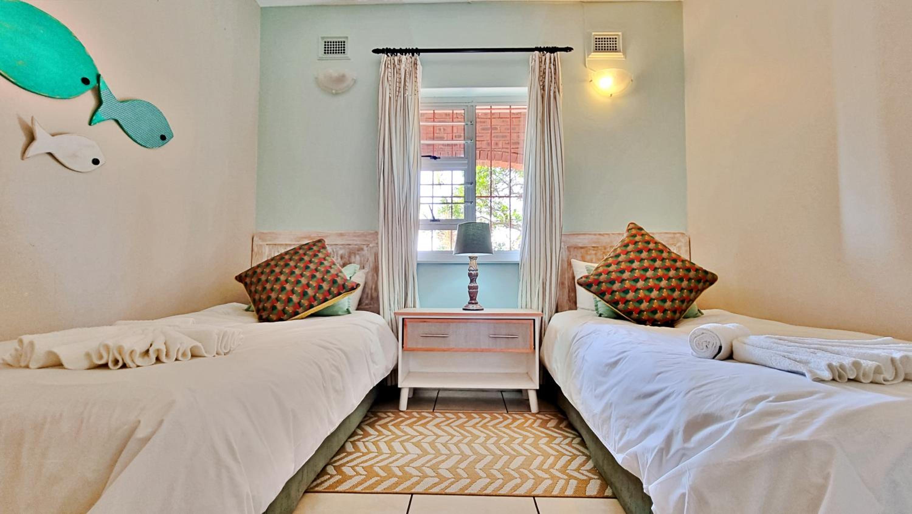 Two-Bedroom Apartment - Photo 3