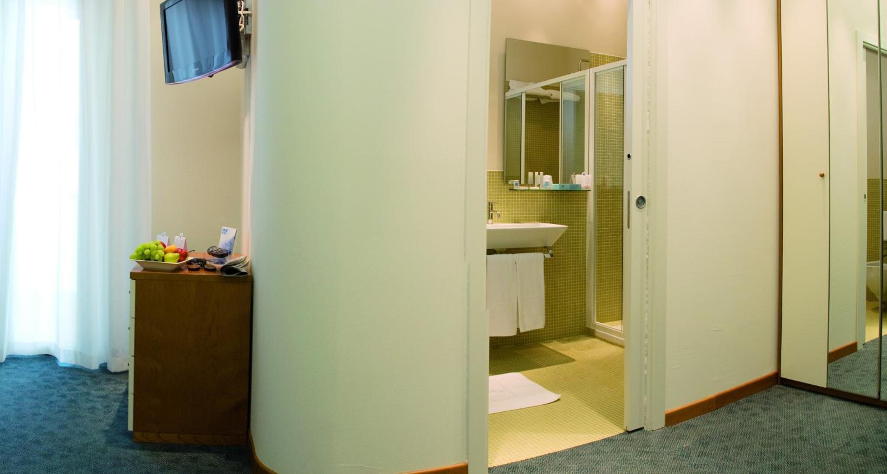 Classic Triple Room photo 3