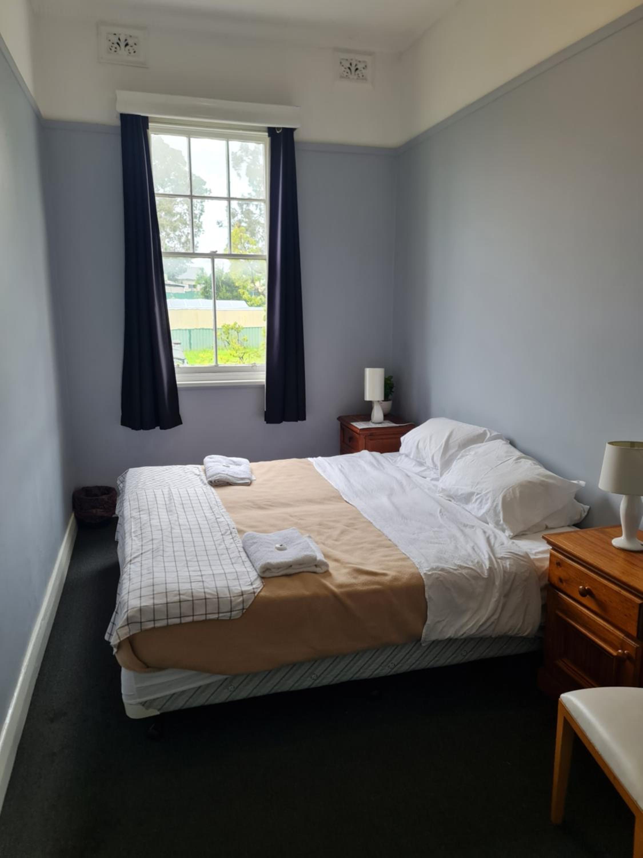Standard Twin Room - Photo 5