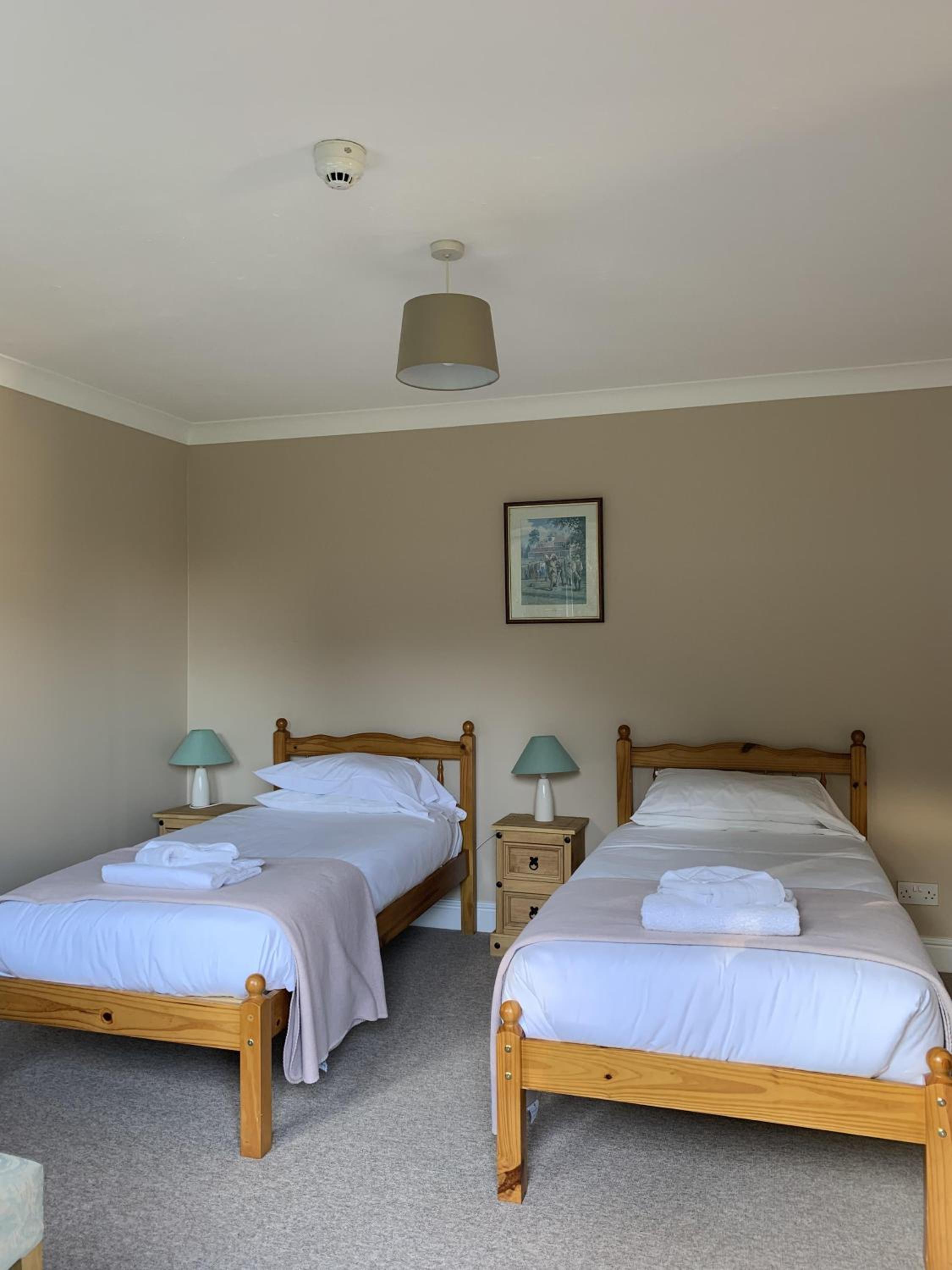 Standard Twin Room