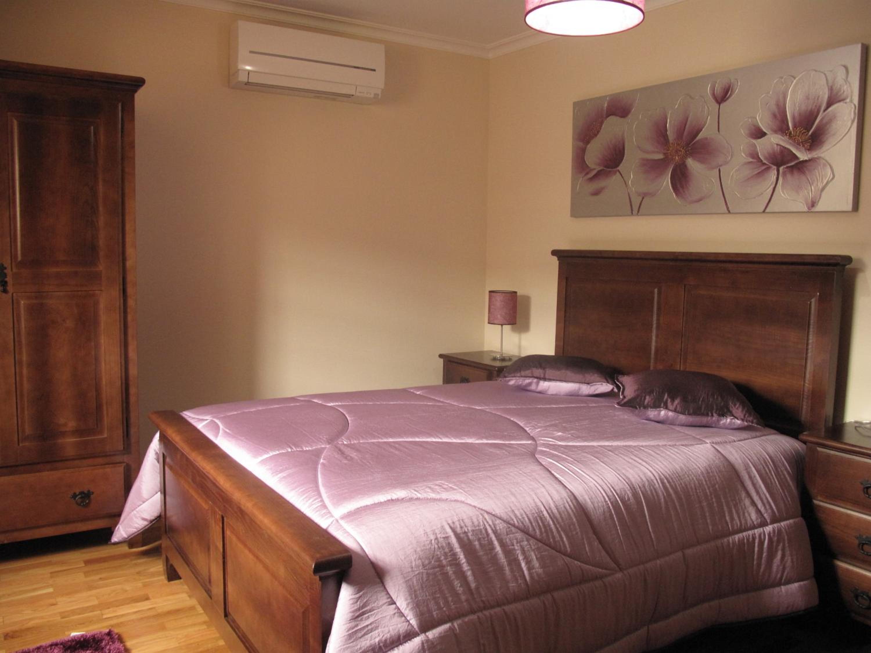 Deluxe Double Room with Bath - Photo 4