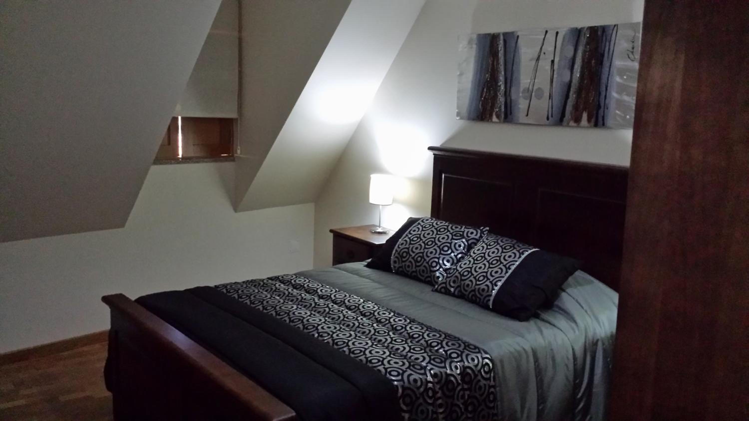 Deluxe Double Room with Shower - Photo 5