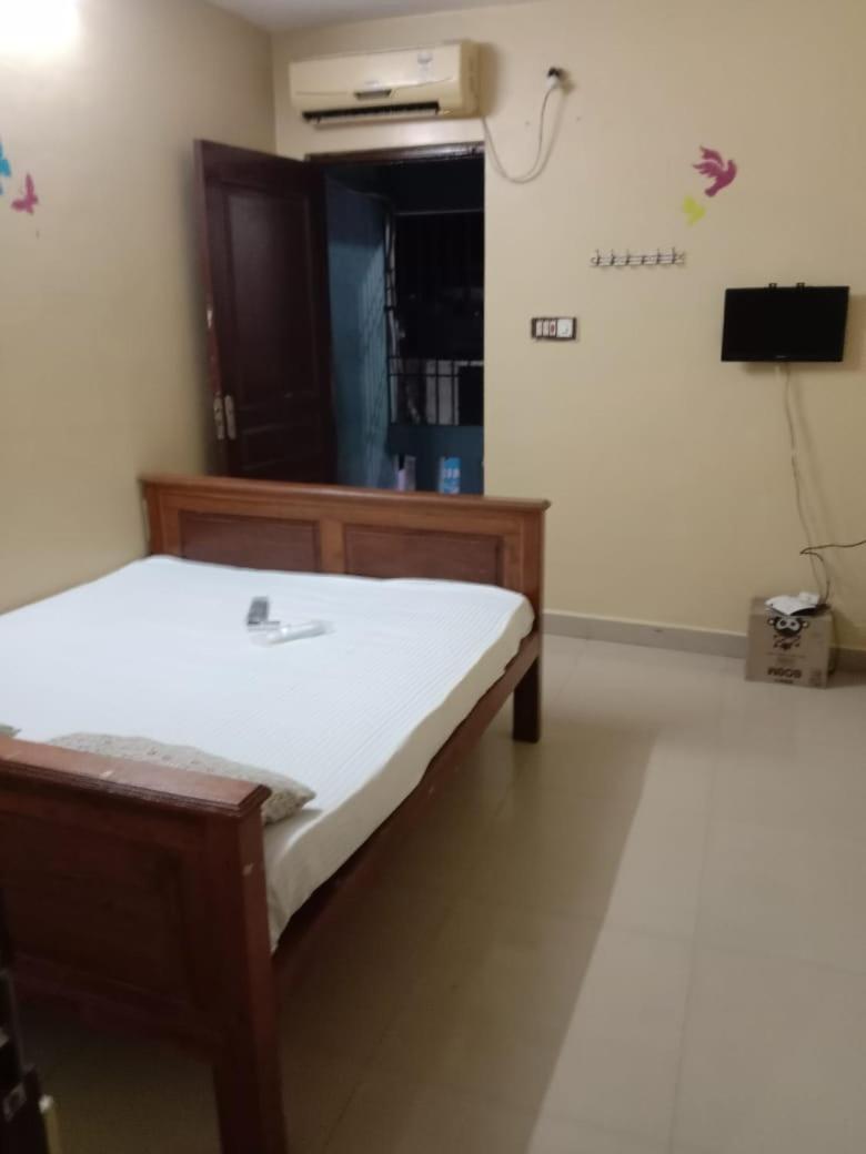 Budget Double Room - Photo 1