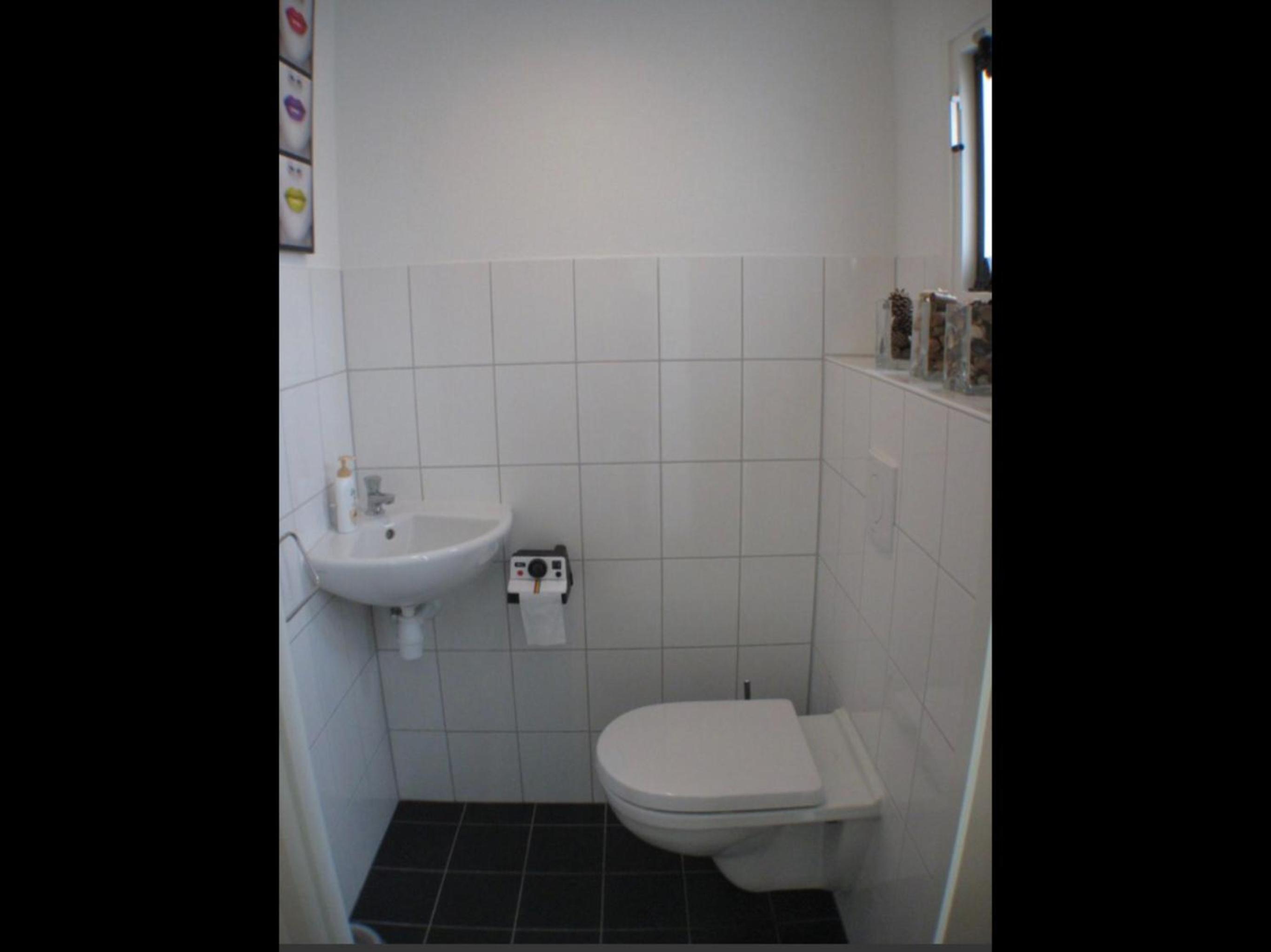 Three-Bedroom House photo 2