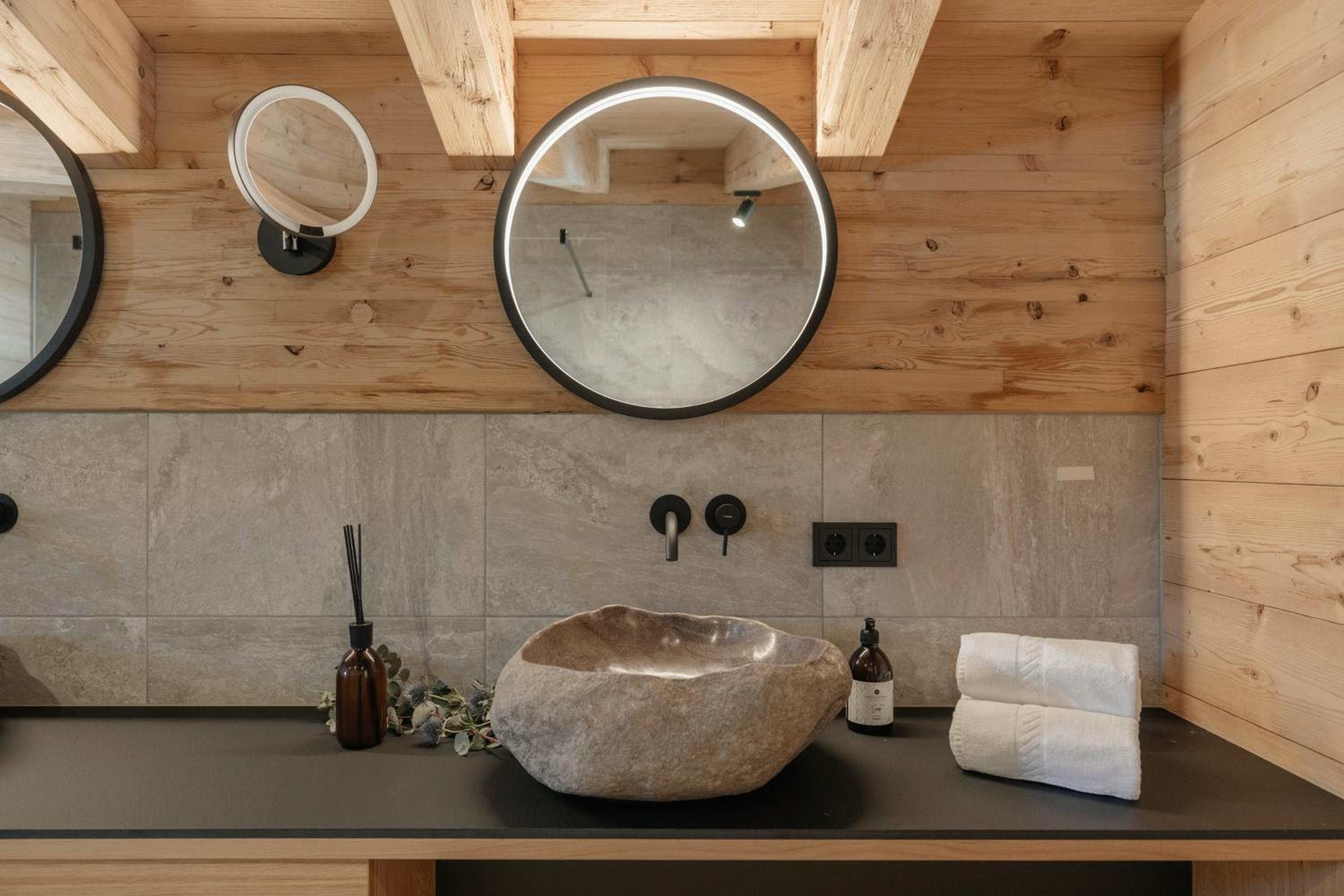 Two-Bedroom Chalet - Photo 48