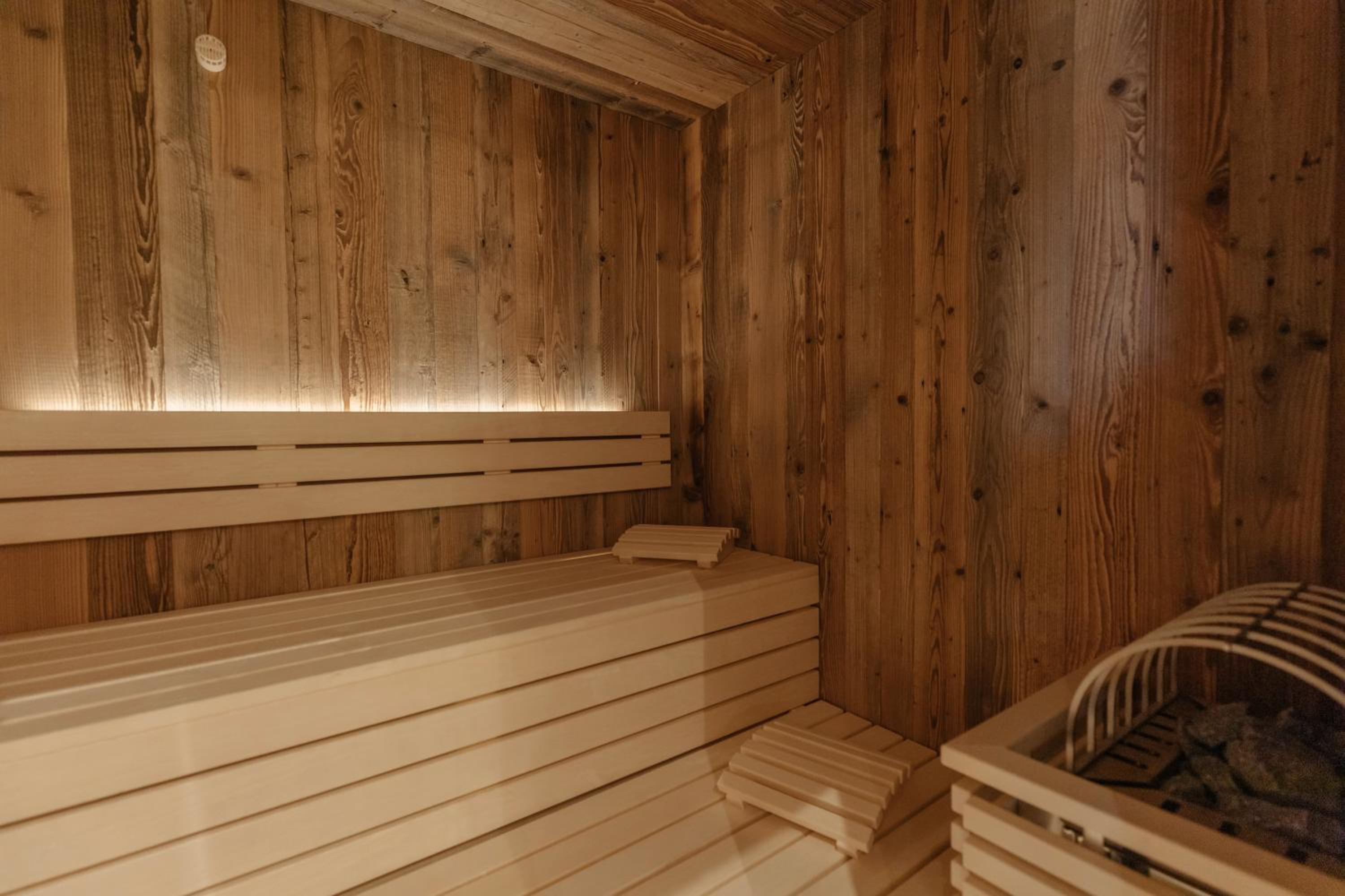 One-Bedroom Chalet - Photo 33