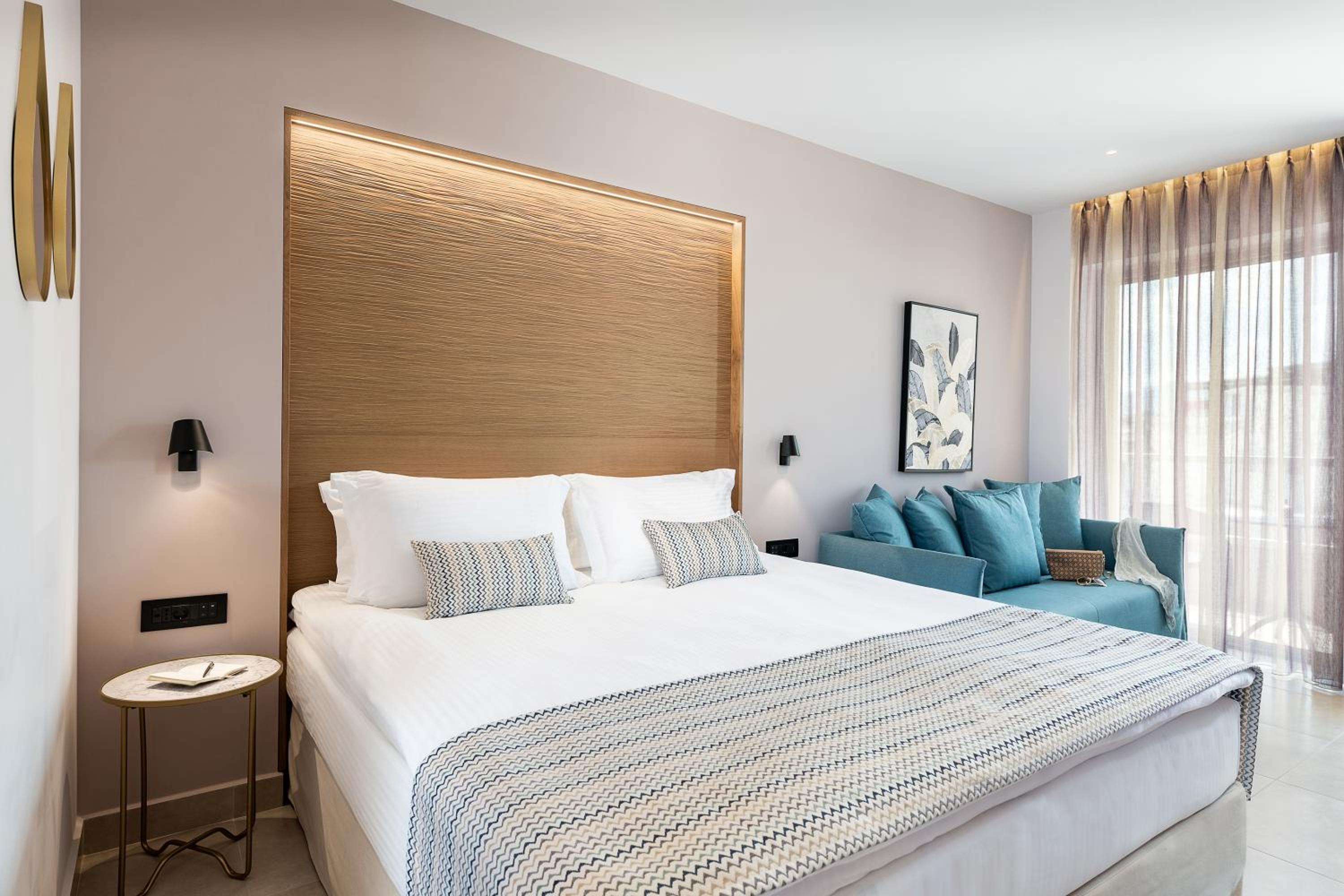Premium Quadruple Room