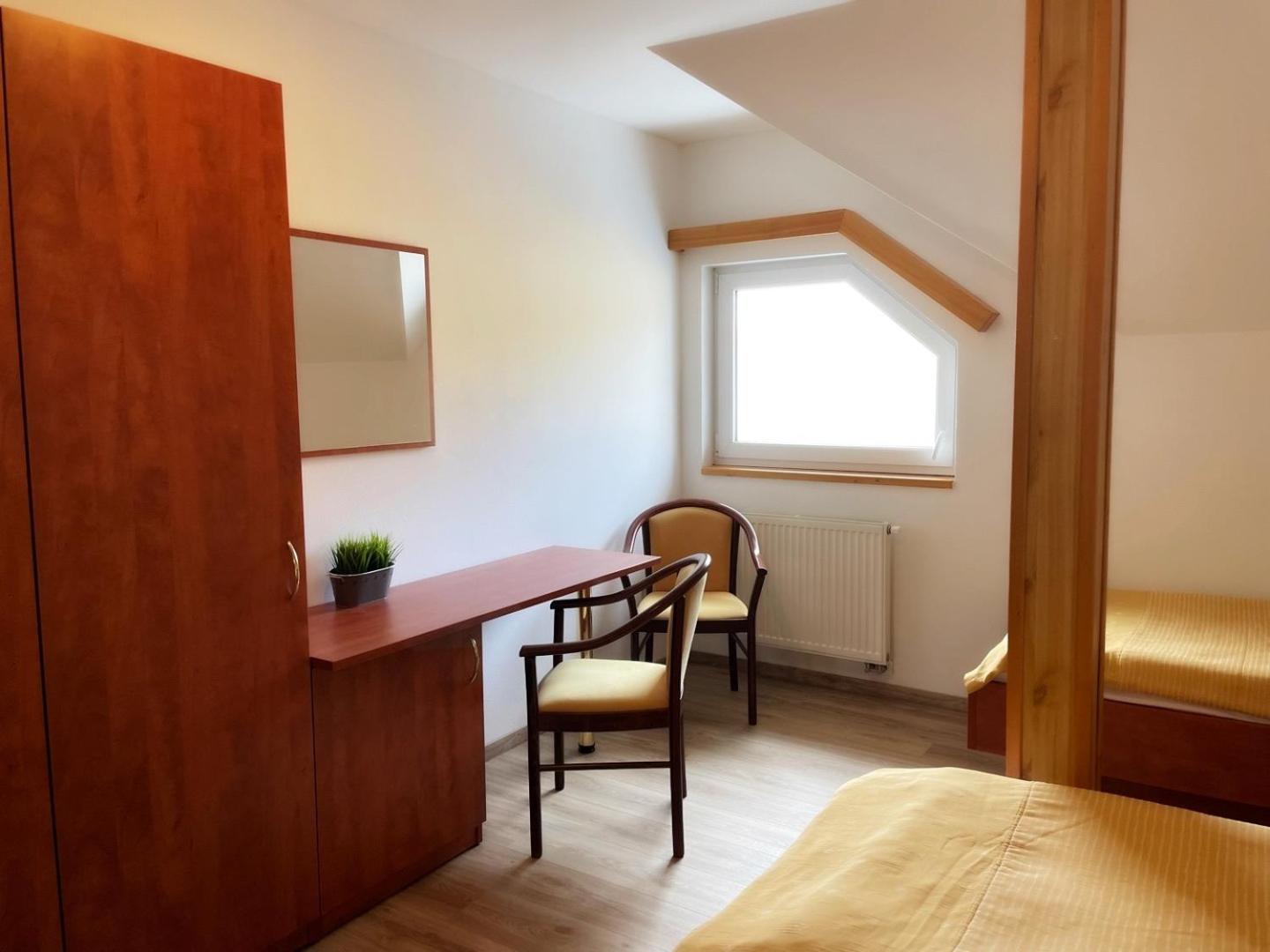 Standard Triple Room - Photo 3