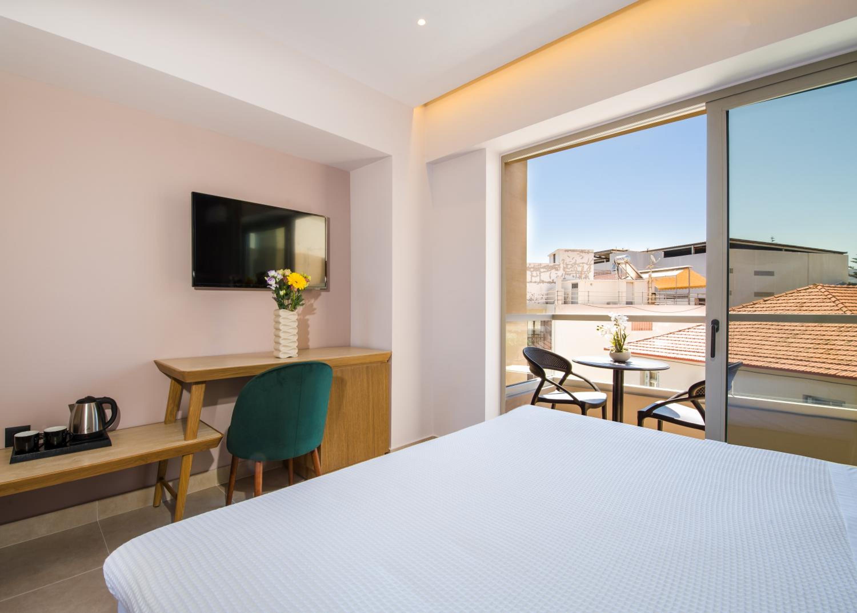 Standard Double Room - Photo 4