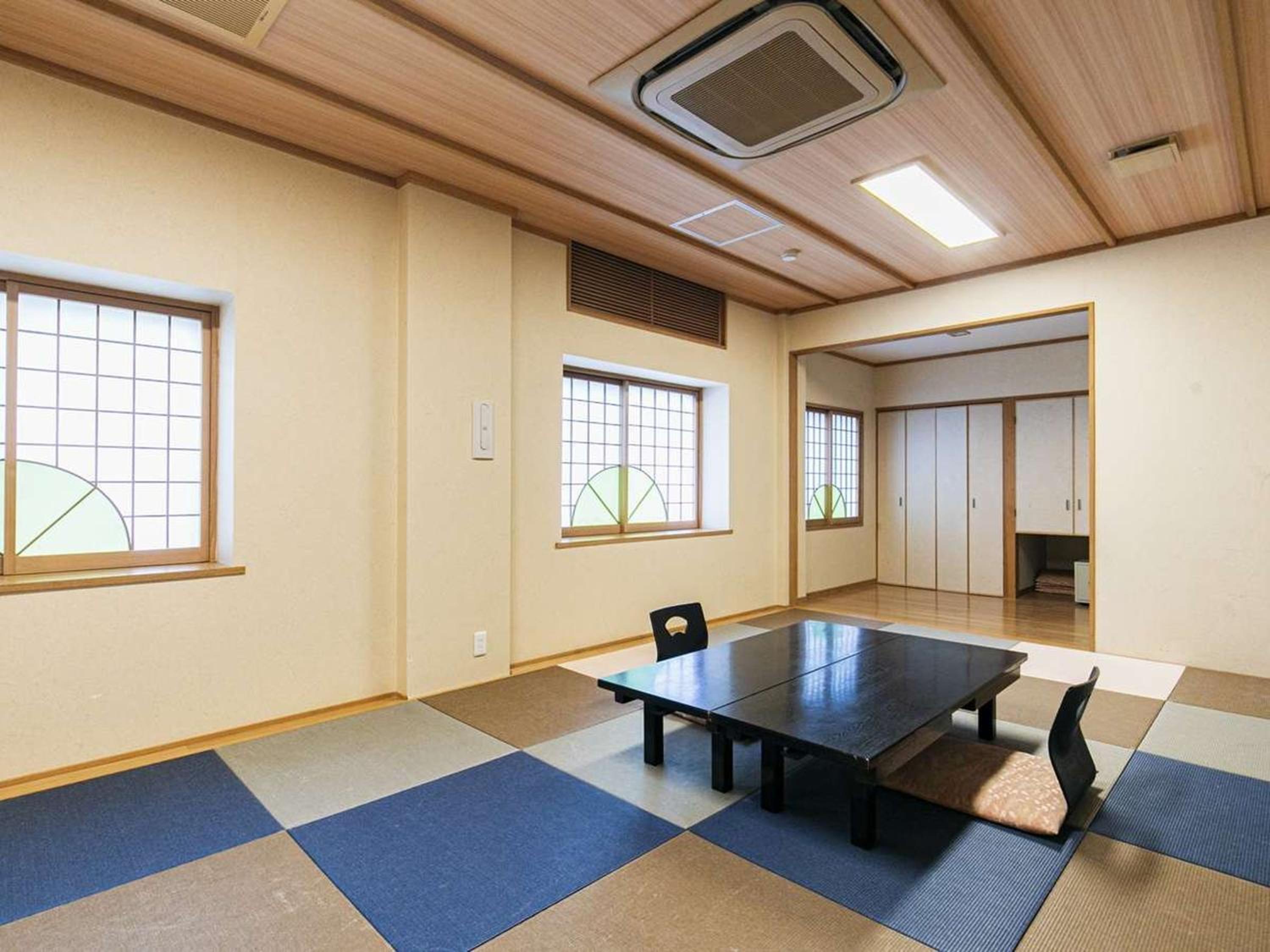 带私人浴室的家庭房