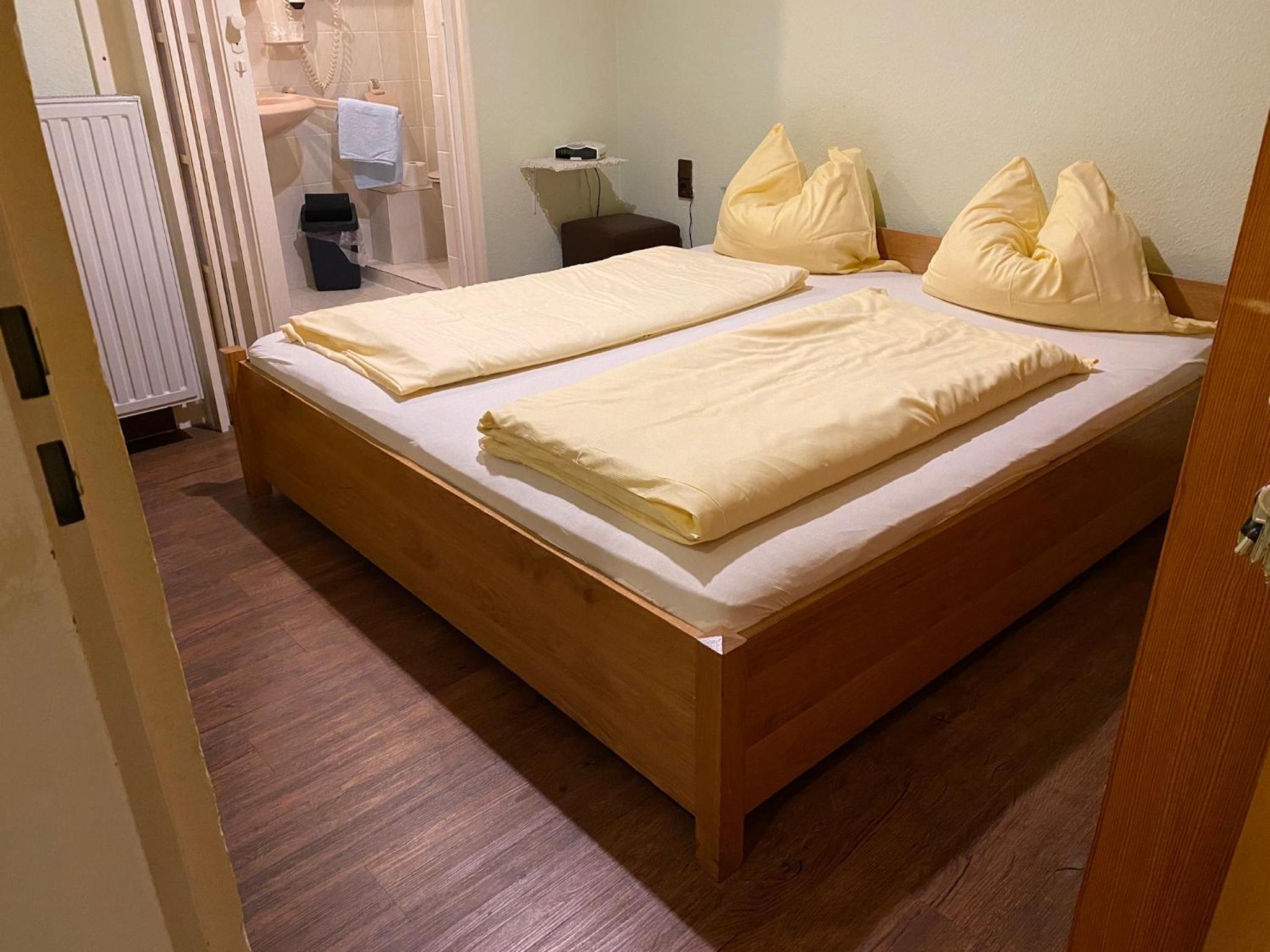 Budget Double Room photo 2