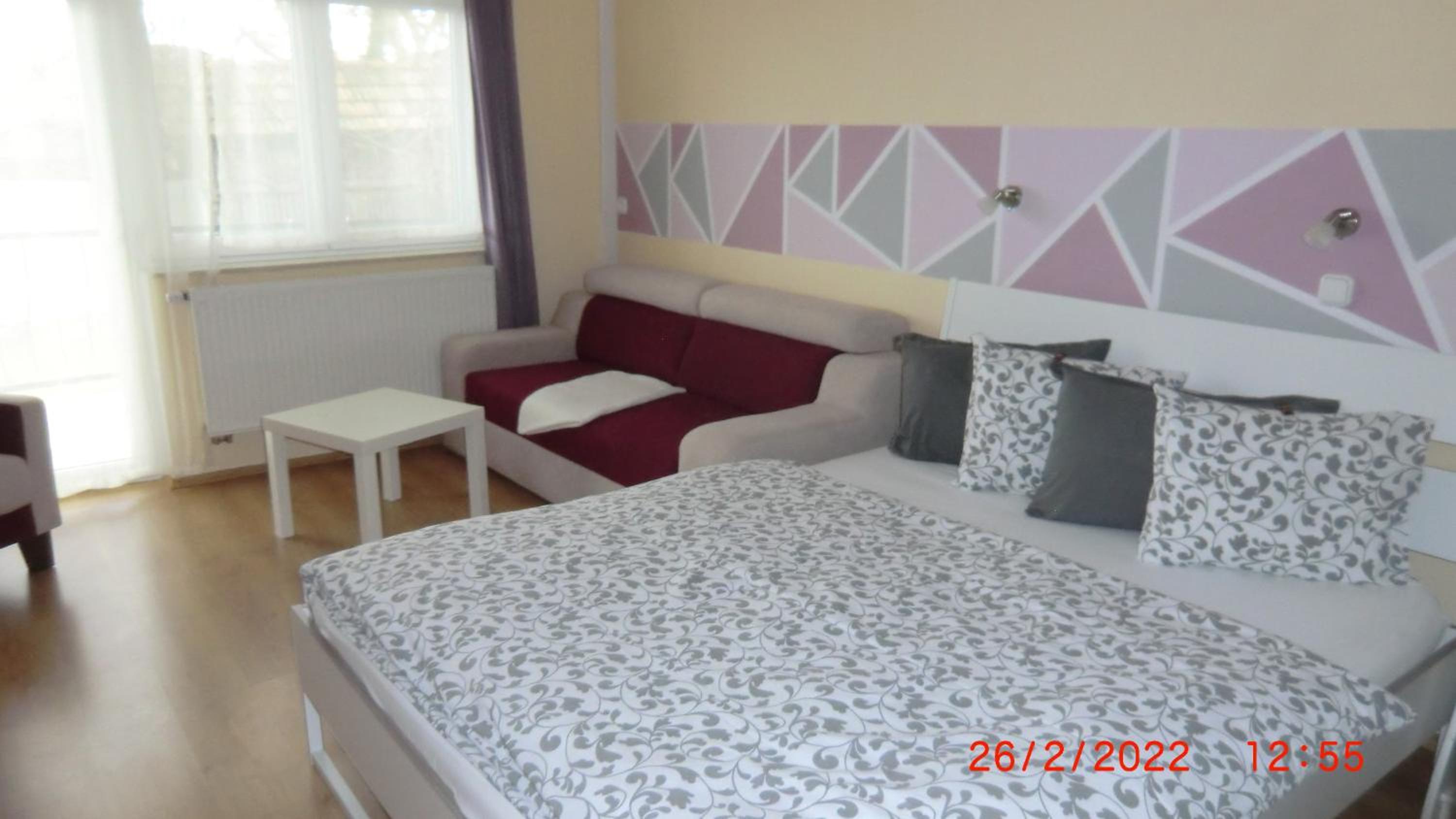 Double Room with Balcony - Photo 8
