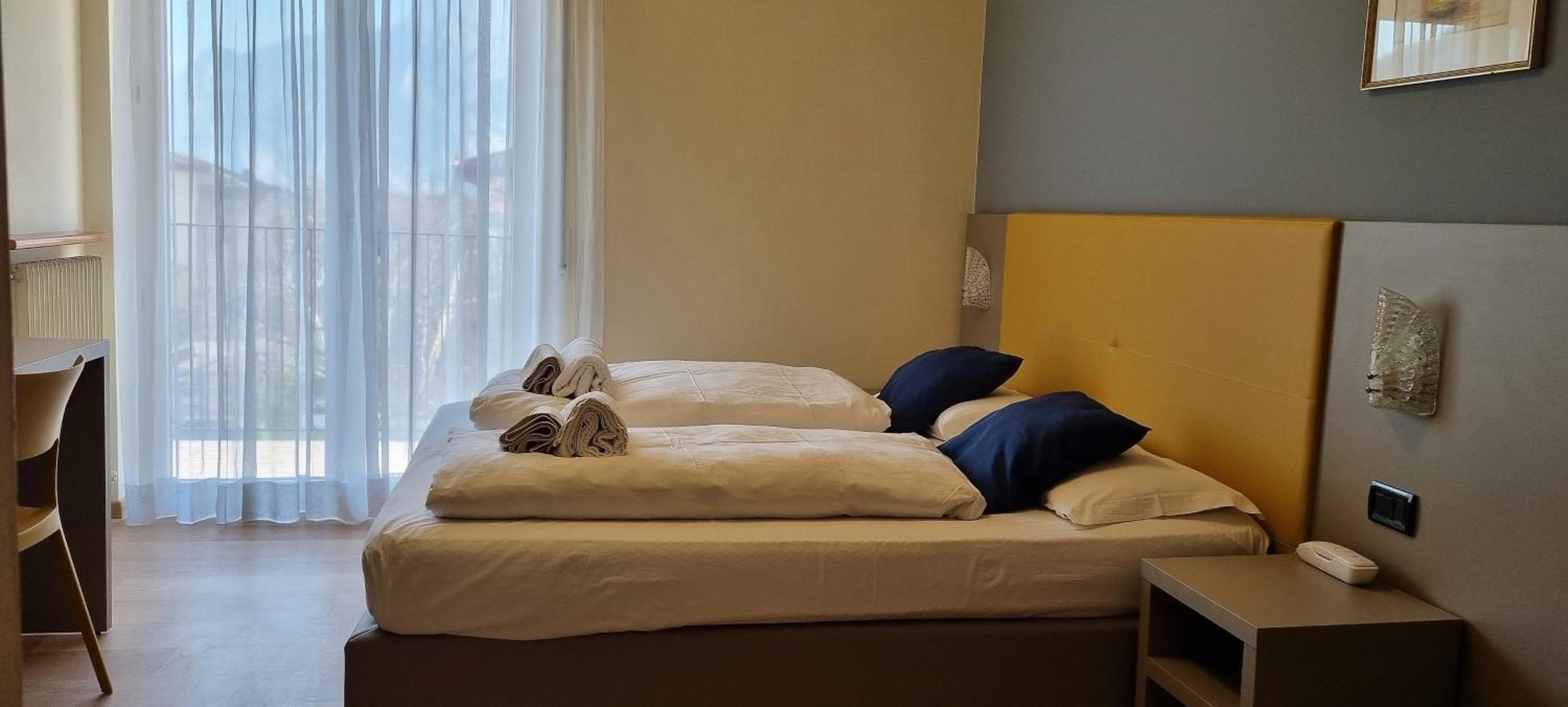 Double or Twin Room - Photo 2