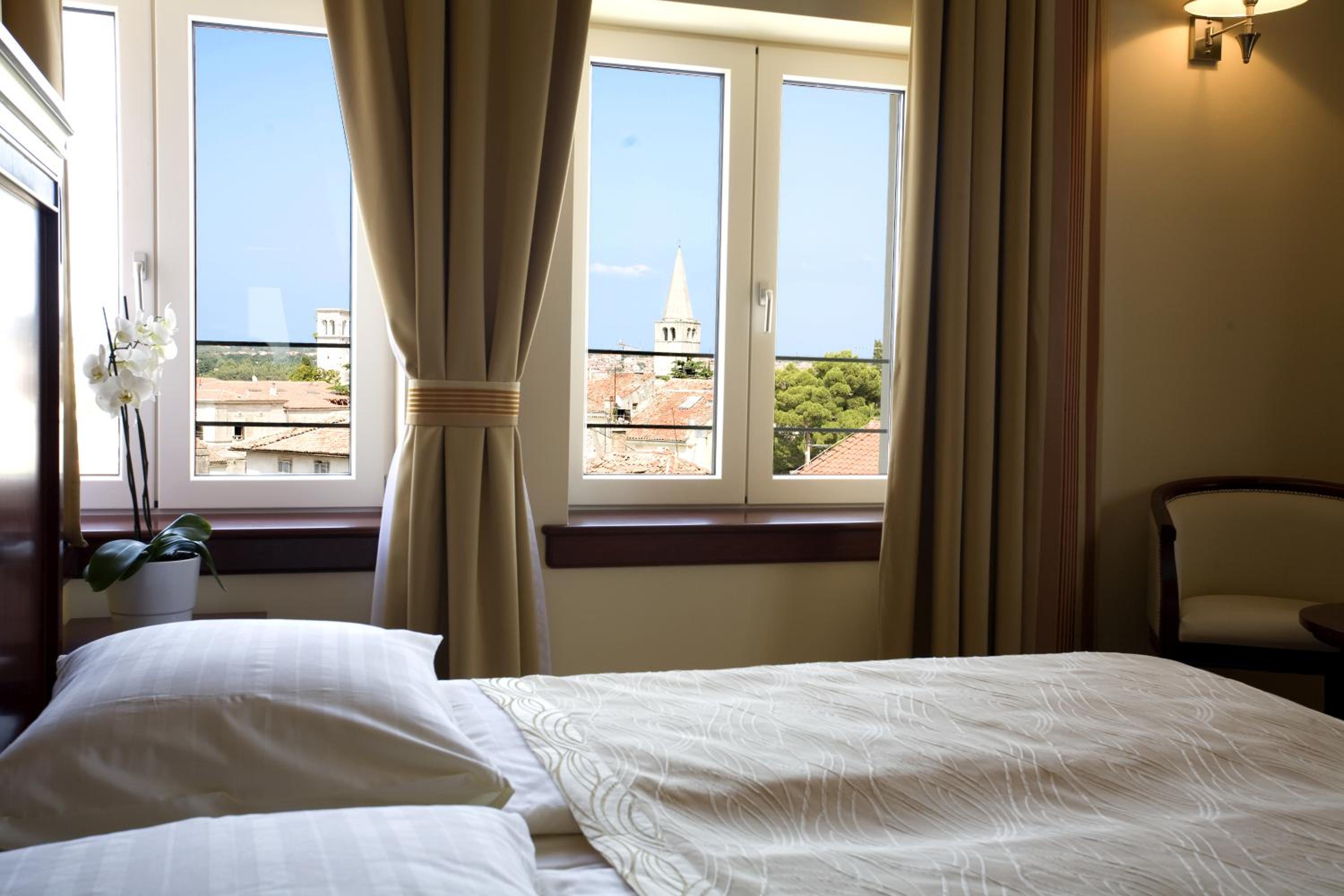 Classic Double Room - Photo 1