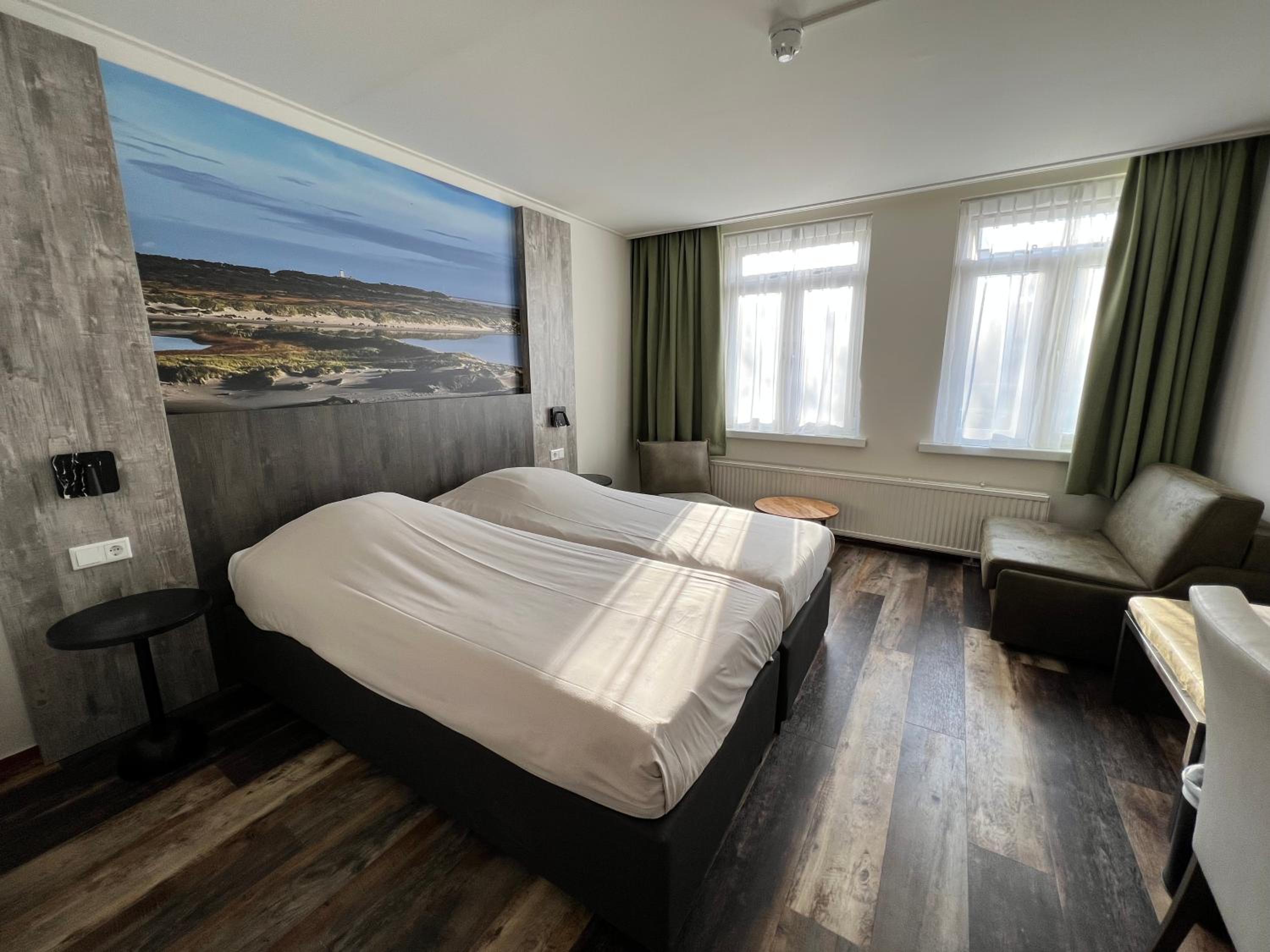 Double or Twin Room with Bath photo 1