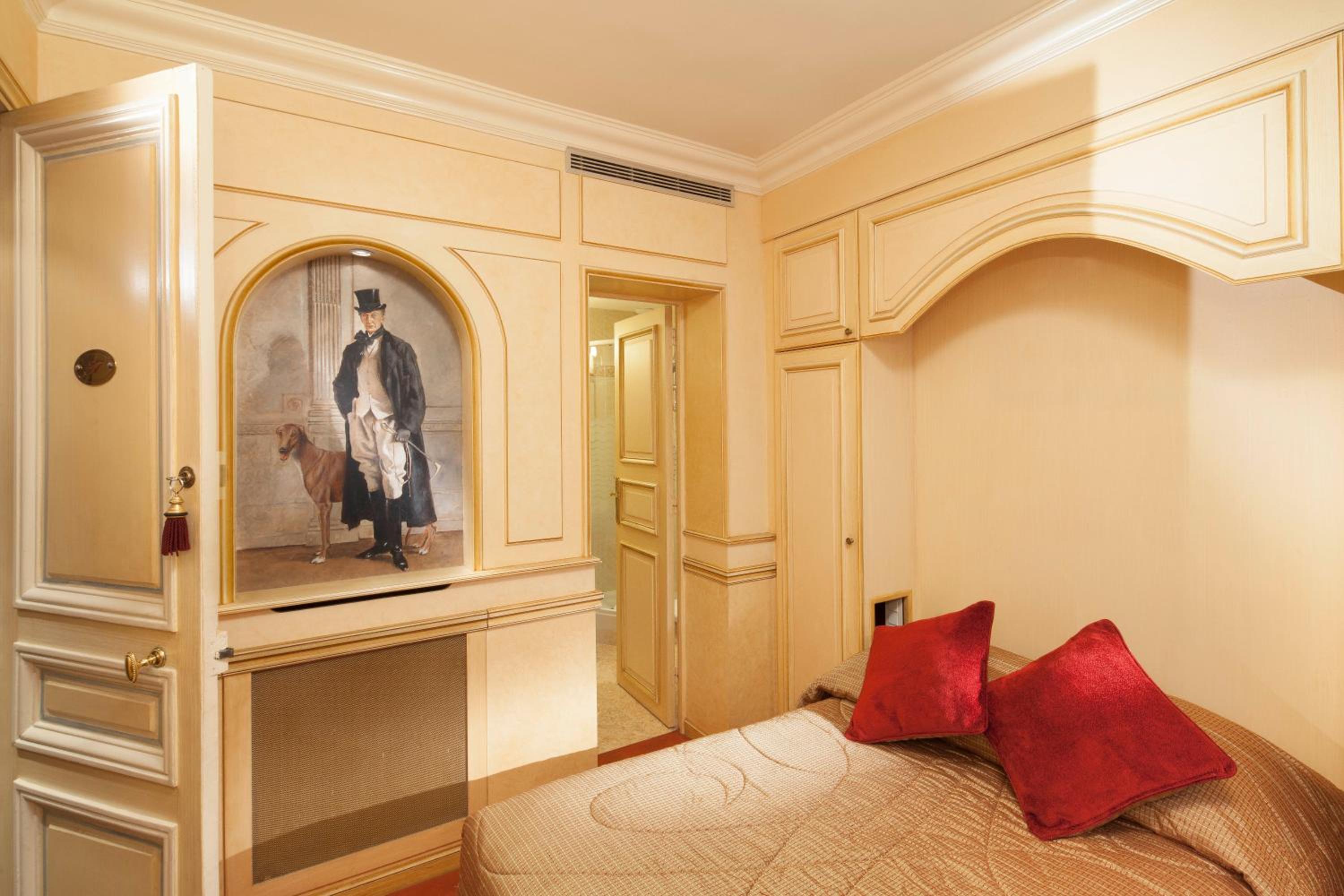 Single Room photo 1